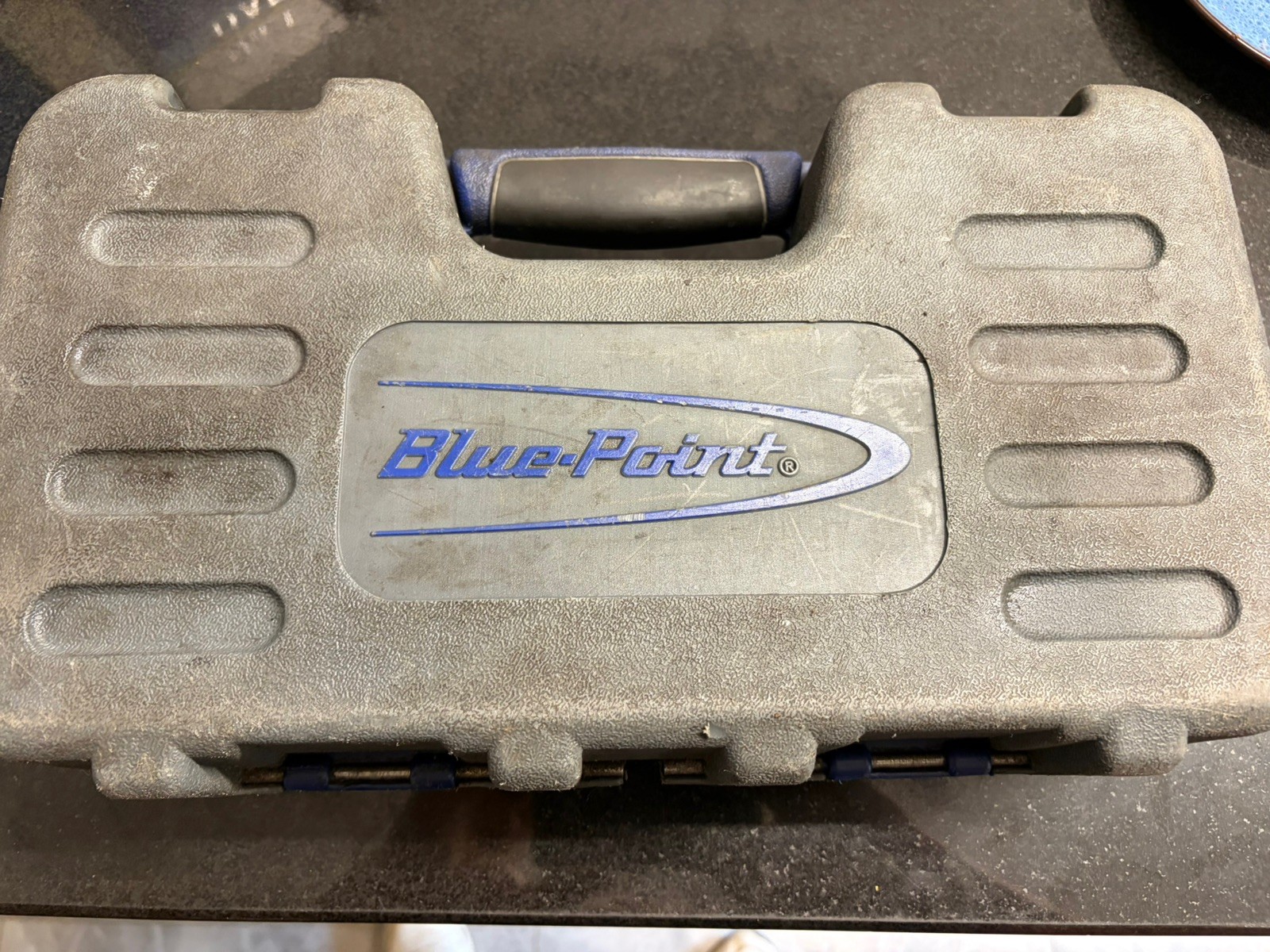 Blue Point 33 pc 1/2″ Drive SAE/Metric General Service Socket Set BLPGSS1233
