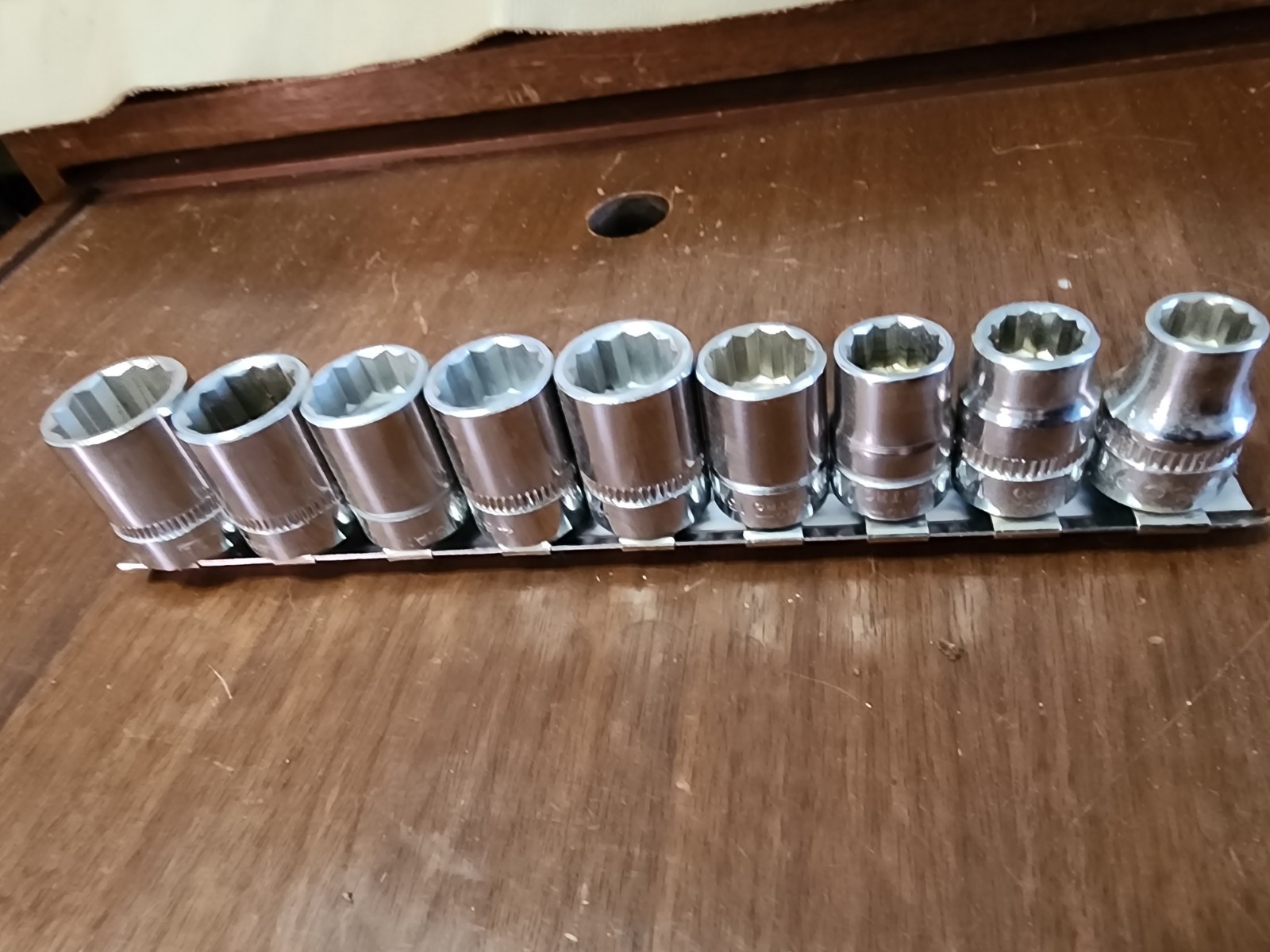 indestro socket set metric