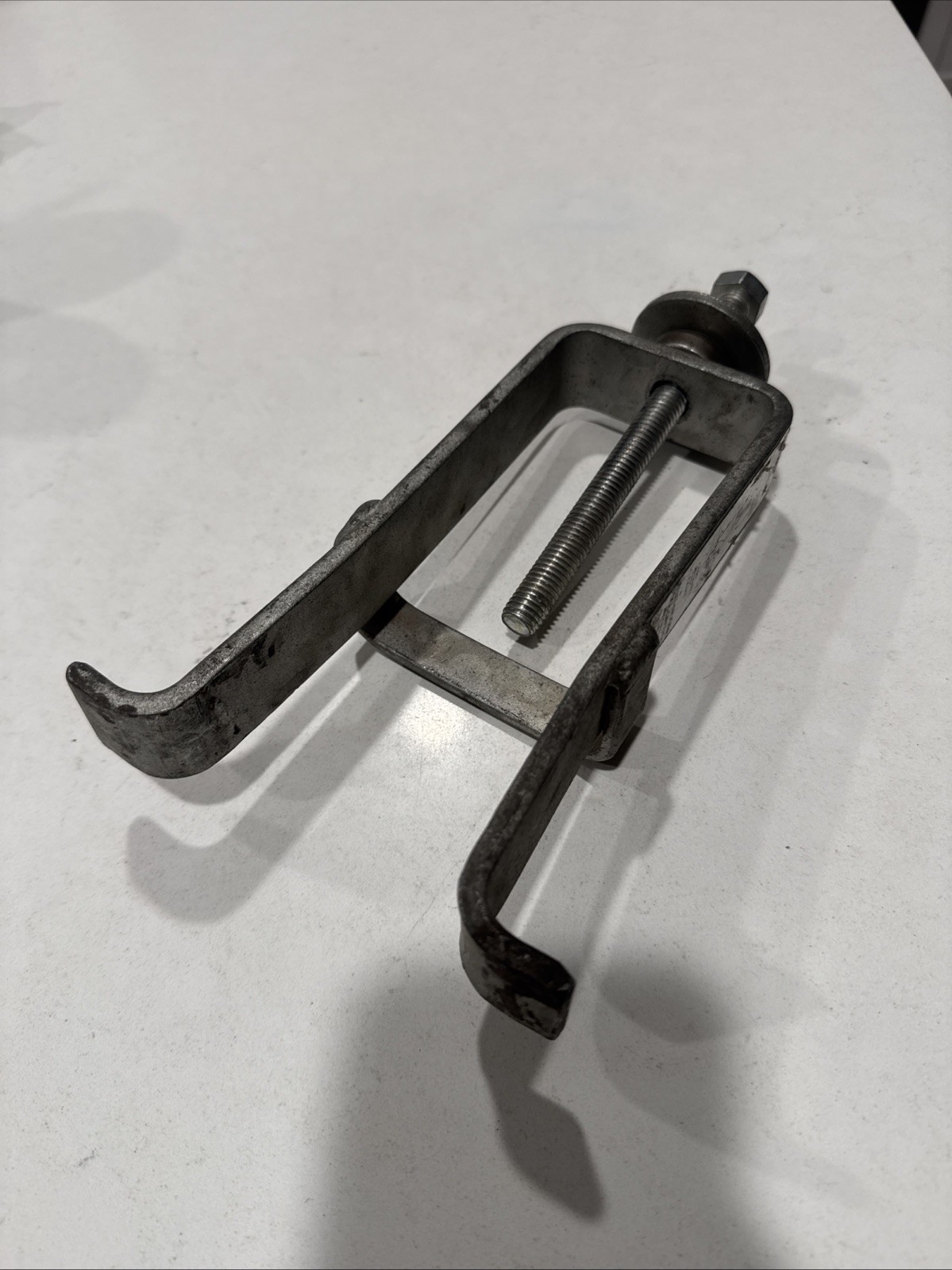 Kent Moore J-33367 Bearing Cup Puller Bridge Tool