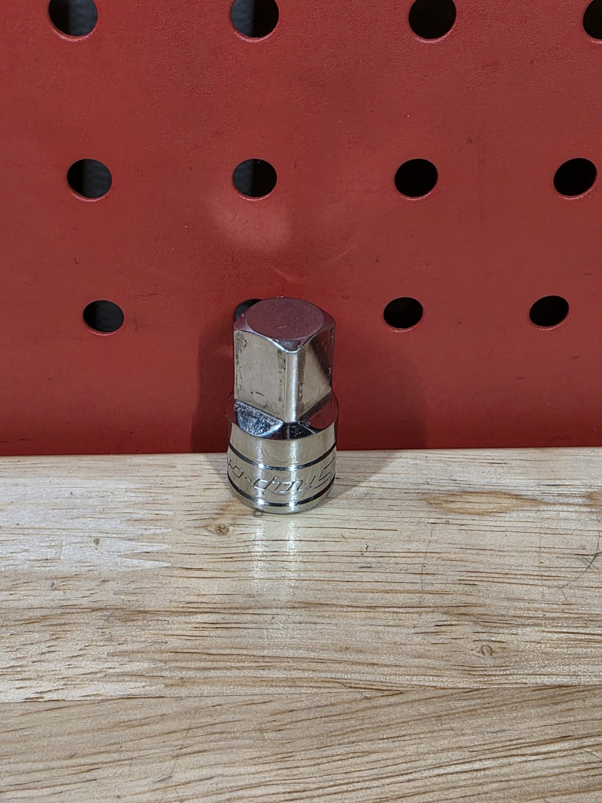 Snap-on Tools A2A 3/8″ F – 1/2″ M Drive Chrome Adapter Extension Socket