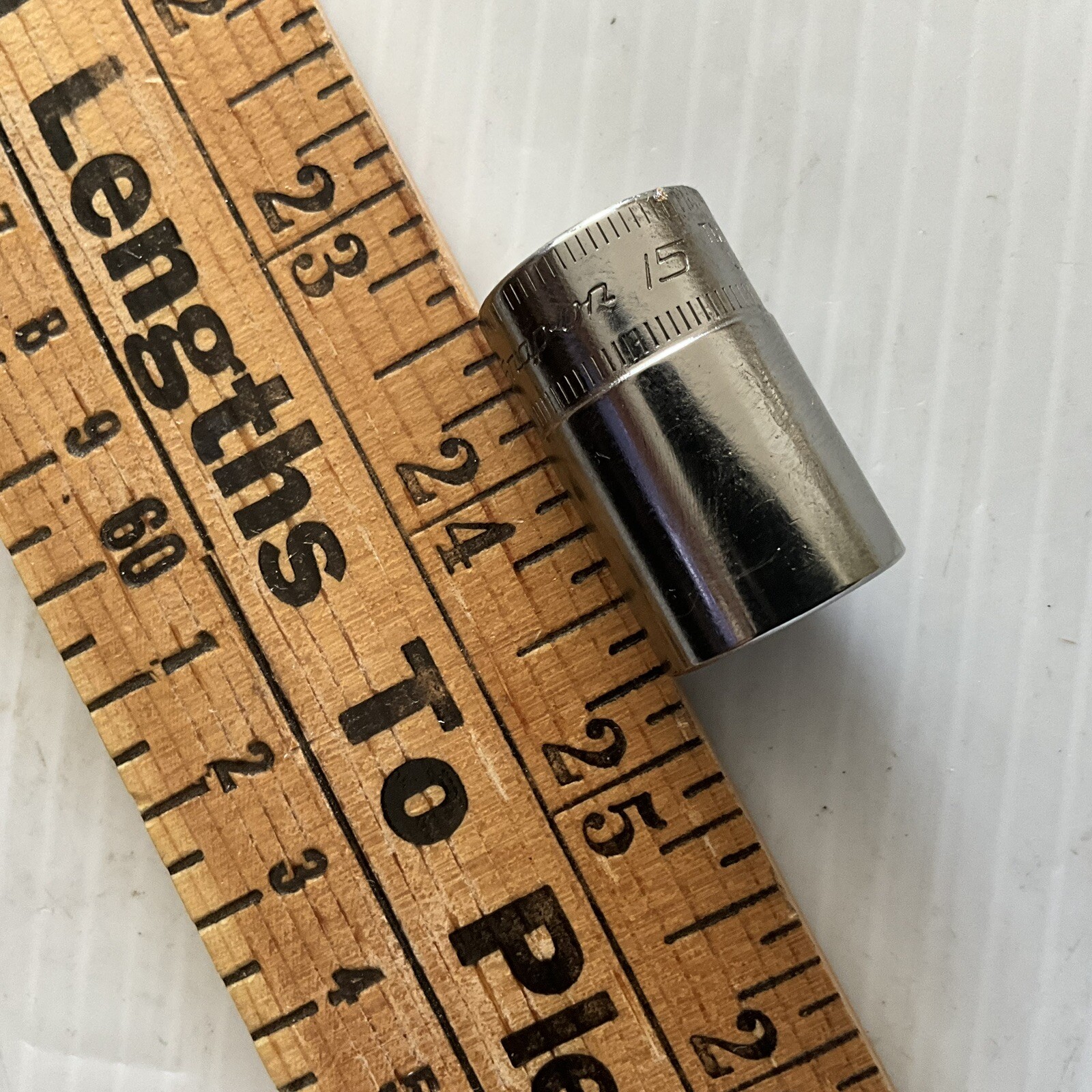 Snap-on tmms15 15mm 1/4″ drive metric semi deep 6 point socket