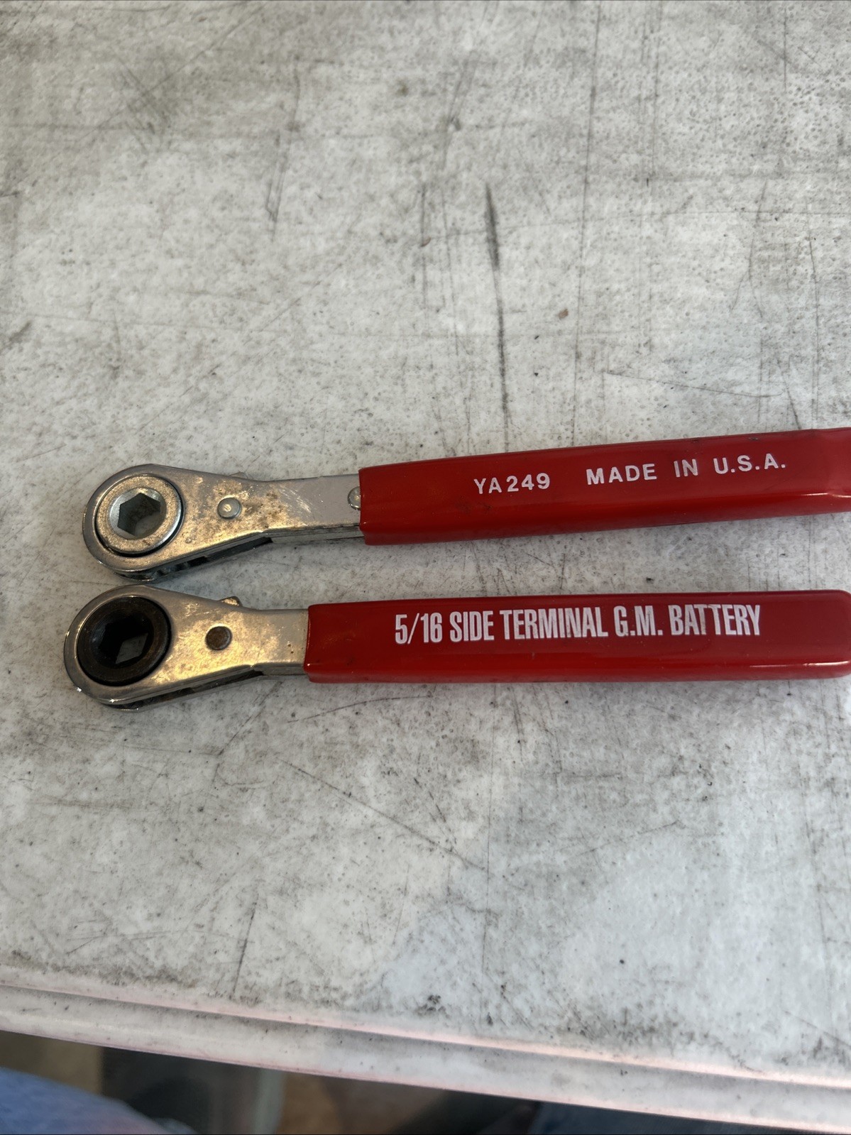 Blue Point YA249 5/16″ Battery Terminal Ratcheting Box Wrench 5.5″ Long Red 6PT