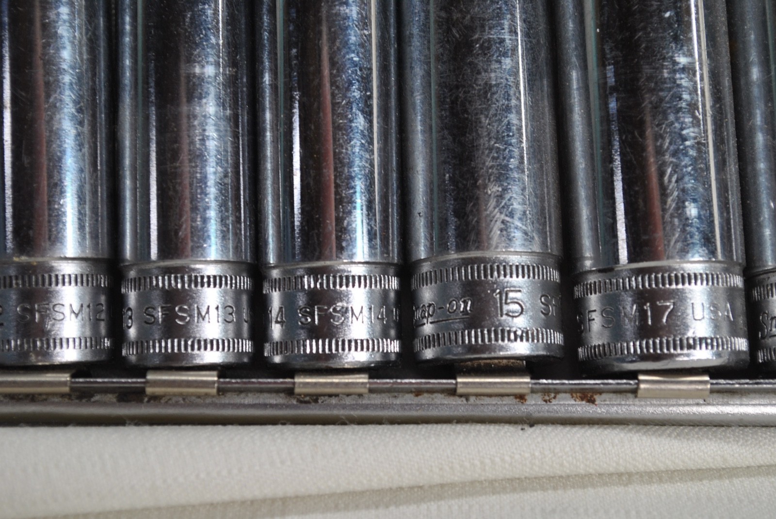 Lot of 9 Snap On 3/8″ Drive 6PT Metric Deep Chrome Socket SFSM9-SFSM19.