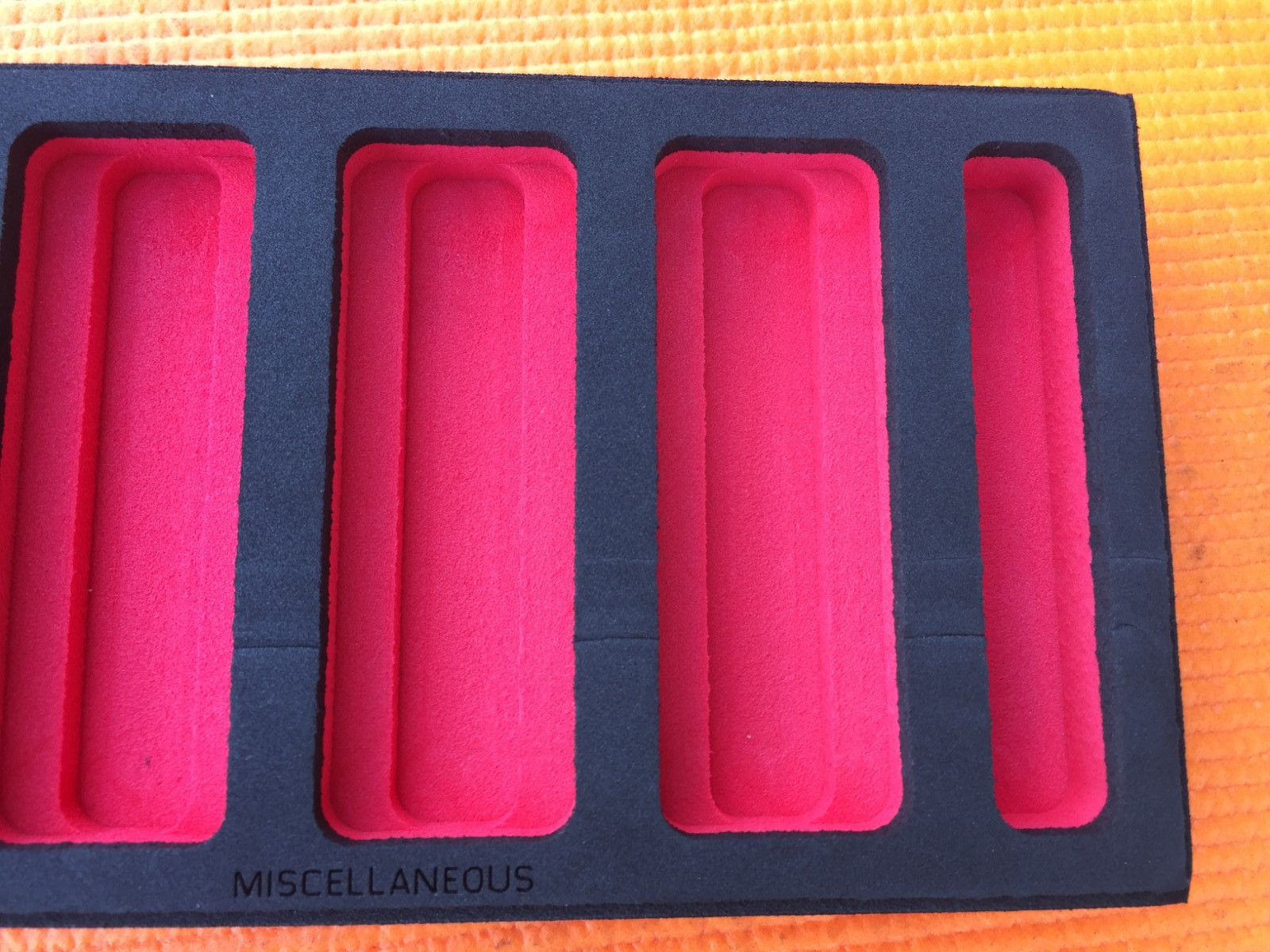 Snap-on Tools USA NEW RED Foam MISCELLANEOUS Storage Organizer FMS004BR