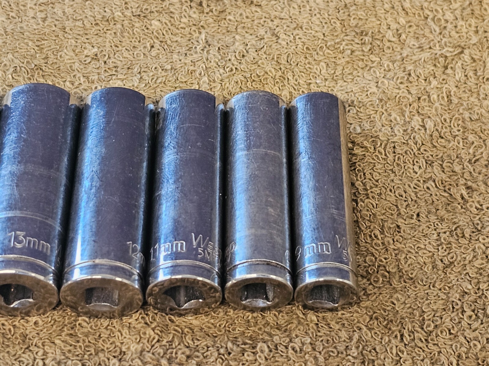 14 Westward Sockets 1/4 Drive Deep Well 15 14 13 12 11 10 9 8 7 6 5.5 Metric Set