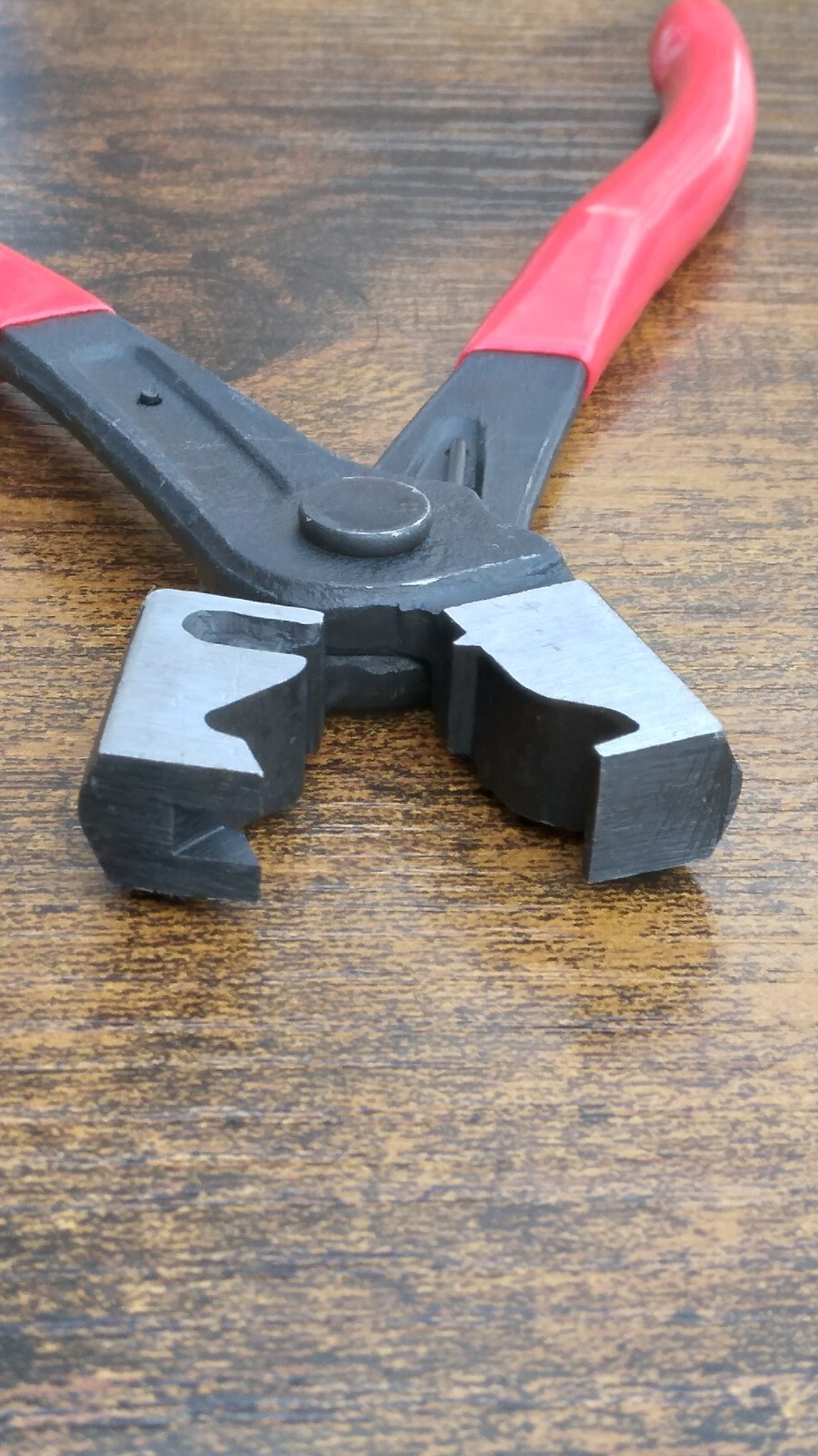 Hose Clip Pliers Click R Type Collar Clamp. Spring Loaded, Double Dipped Handles