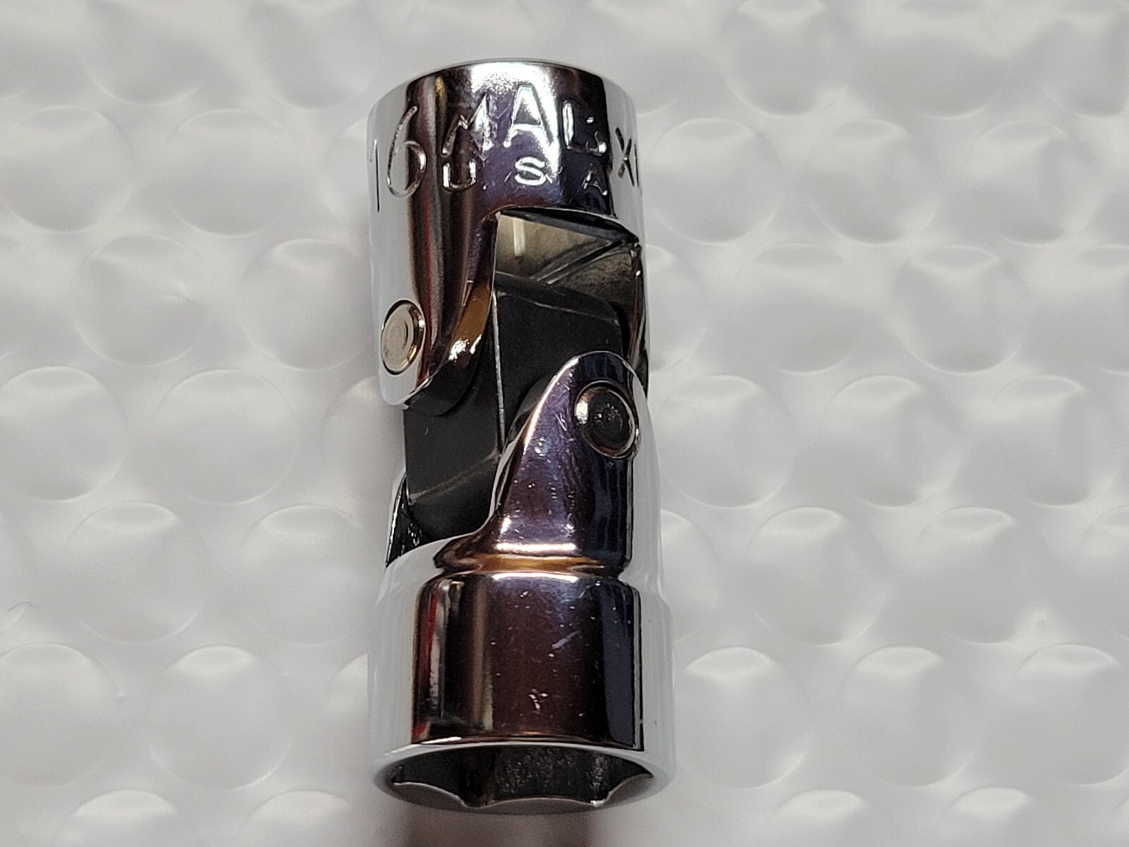 NEW MAC XU186RA 9/16″ 6pt 3/8″ Drive Swivel Socket