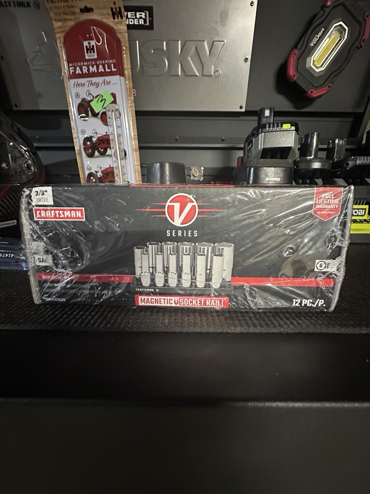 Brand New Craftsman V Series 3/8 Drive SAE Six Point Deep Well Socket Set