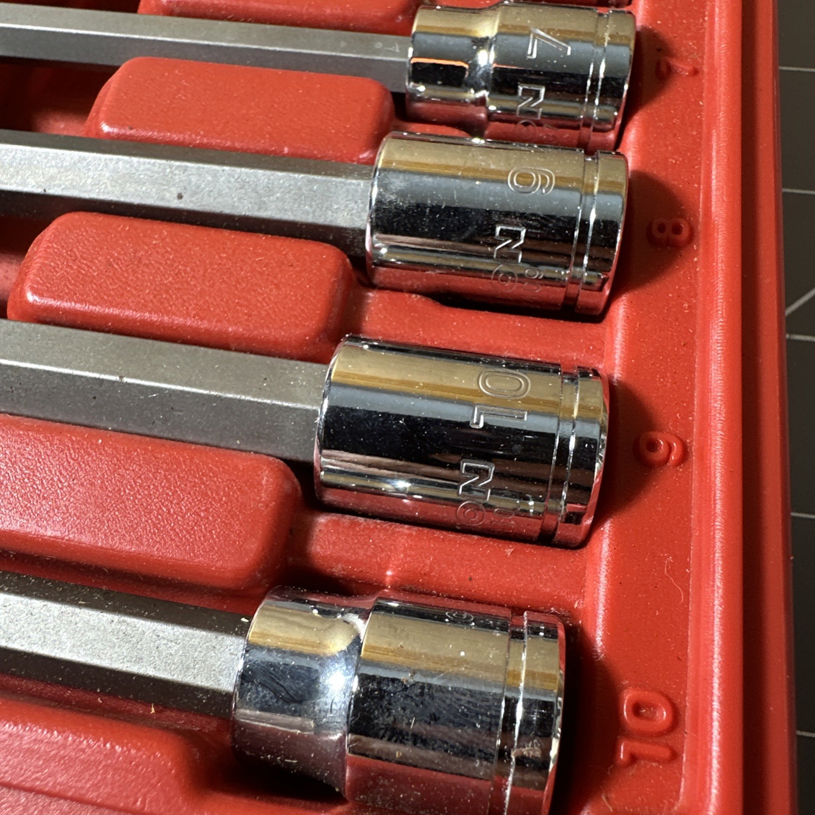 Tekton SHB91316 3/8 Inch Drive 18 Piece SAE MM Hex Bit Socket Set W/Case