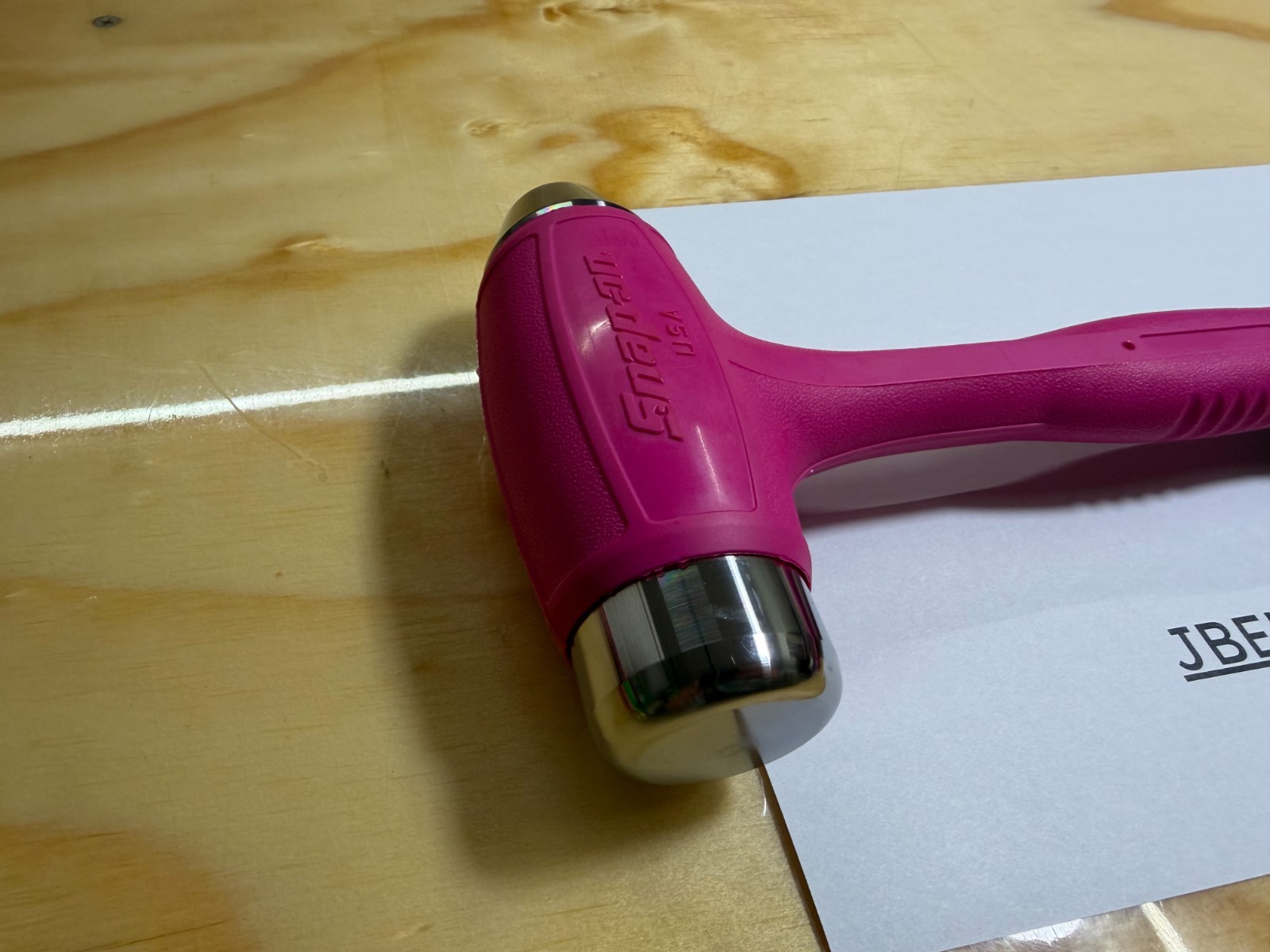 Snap-on Tools NEW ELECTRIC PINK 32oz / 900g Soft Grip Dead Blow Hammer HBBD32EP
