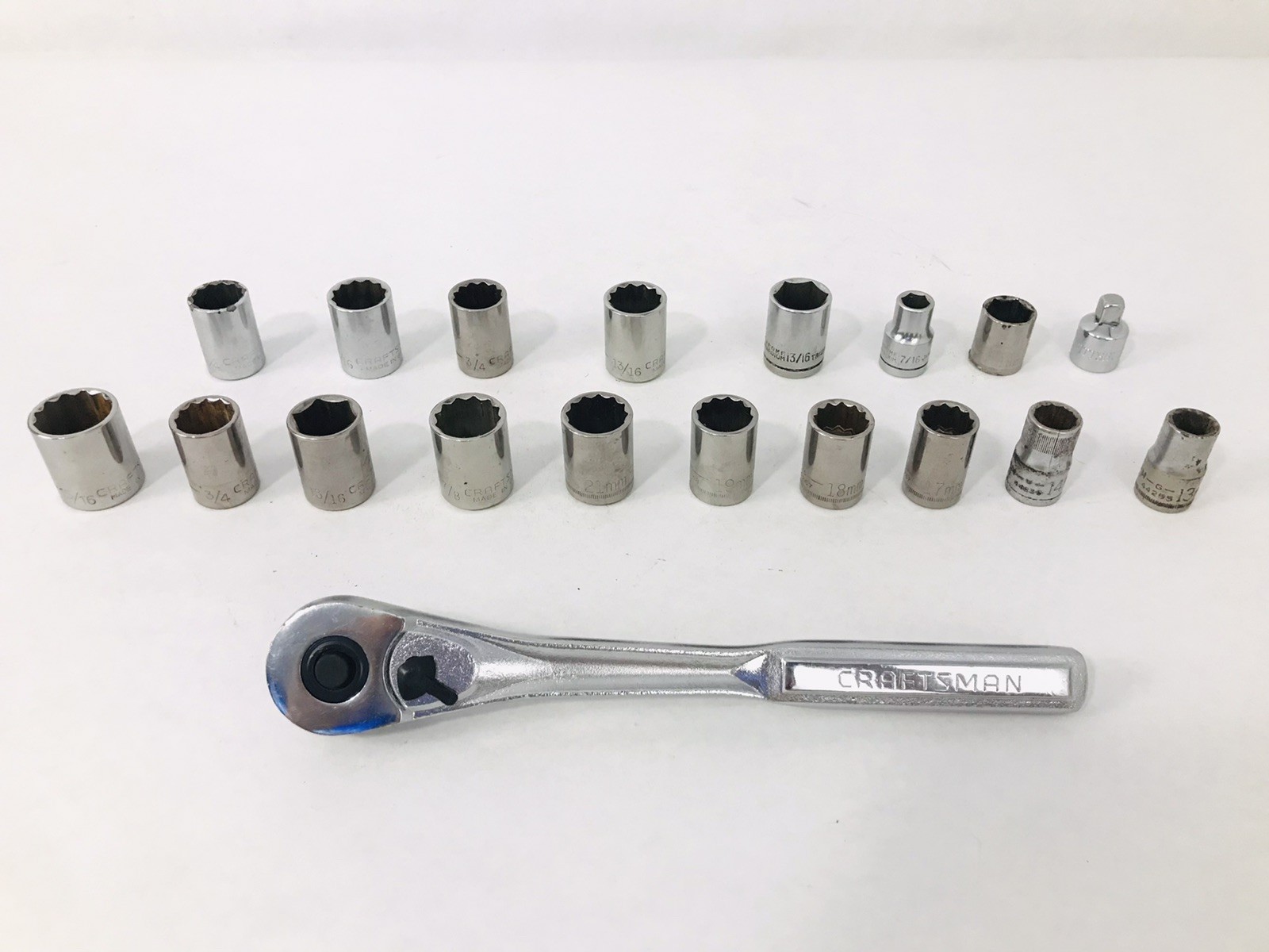 Craftsman 1/2 Ratchet VT-44809 With 1/2 Sockets Lot