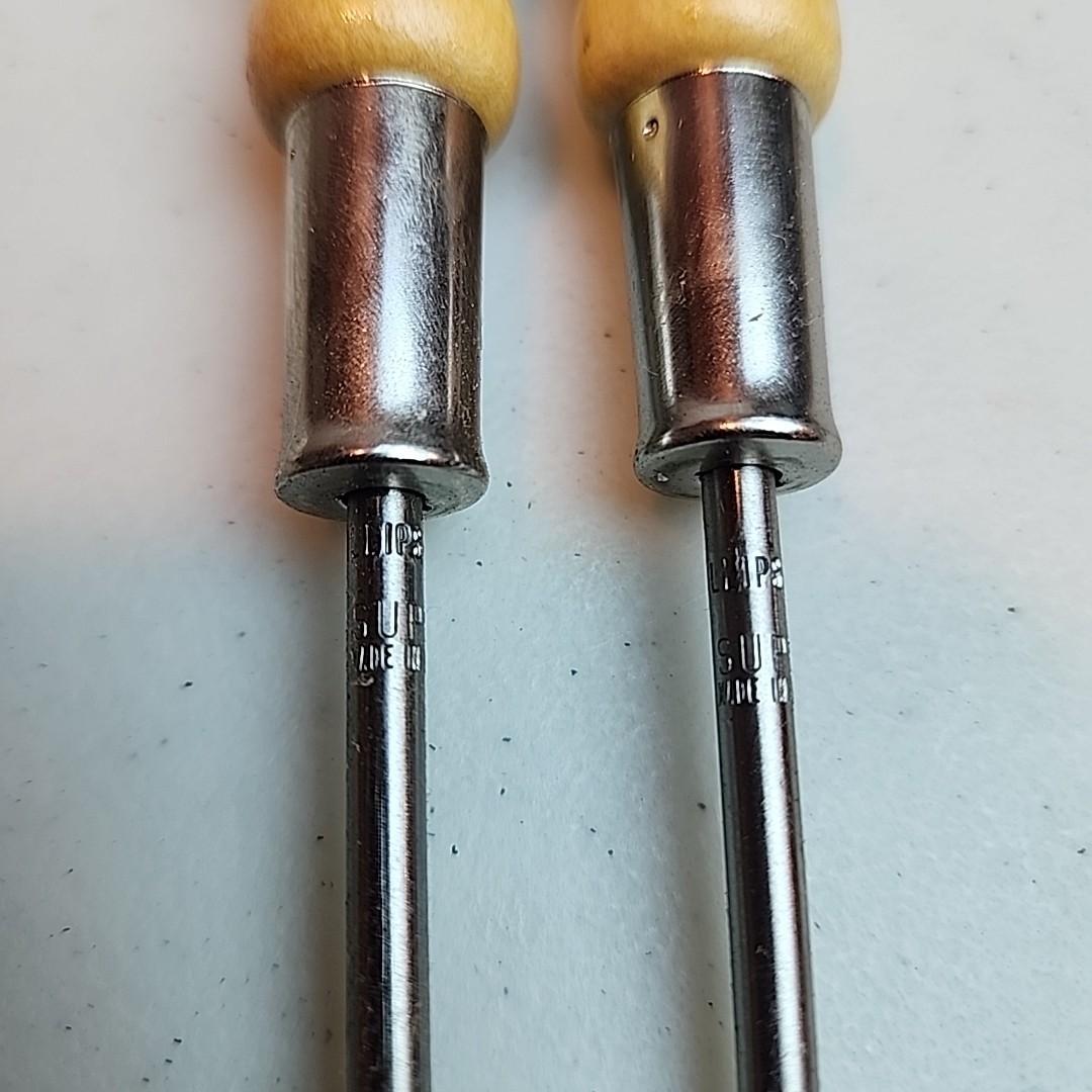 x2 Apex Dayton 1201 Phillips Screwdrivers Wood Handle Super USA Made #1 Vintage