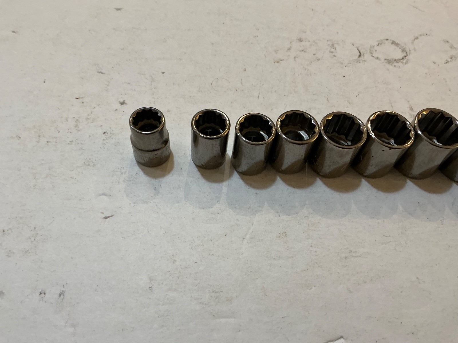 Craftsman 10 pc 3/8″ drive shallow 12 pt metric socket set 10mm-19mm USA made