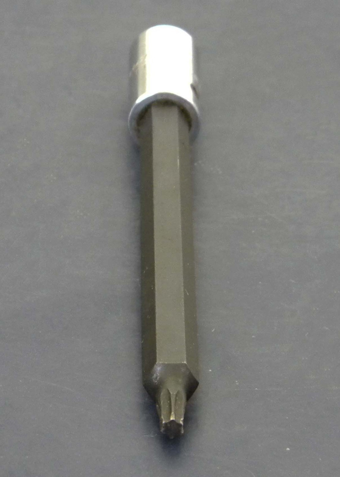 Snap-on Tools TTXL15 1/4″ Drive T15 Long 4″ Torx Bit Chrome Socket Driver, USA