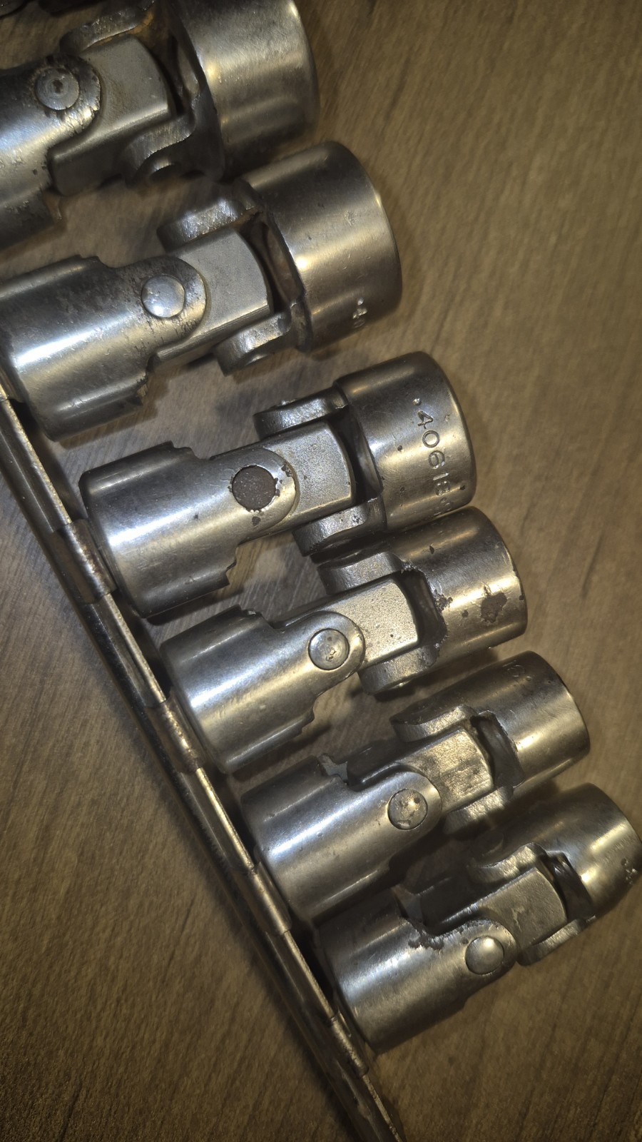 SK Tools USA 7 Piece 3/8 Drive Swivel Socket Set 6 Point 40624 3/4 To 3/8 40612