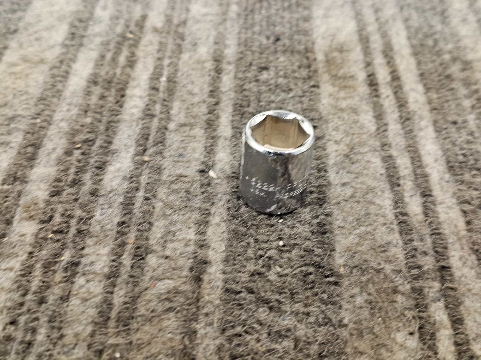 (QTY 8) PROTO J5222H Socket, Steel, Chrome, 11/16″, 3/8″ Drive 12 Point 6 Point