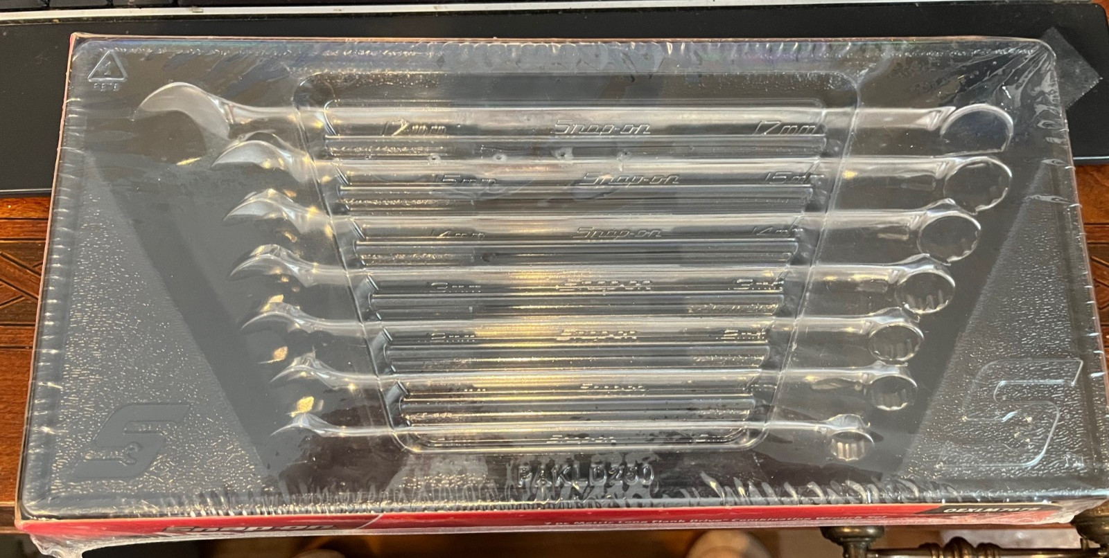 Snap-on OEXLM707B 7 Piece Metric Long Combination Wrench Set 10-17mm, Brand New