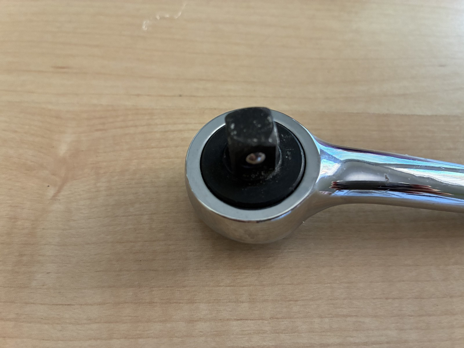 SK 3869 3/8″ Drive Fine Tooth Palm Control Angle Ratchet – Pre Owned