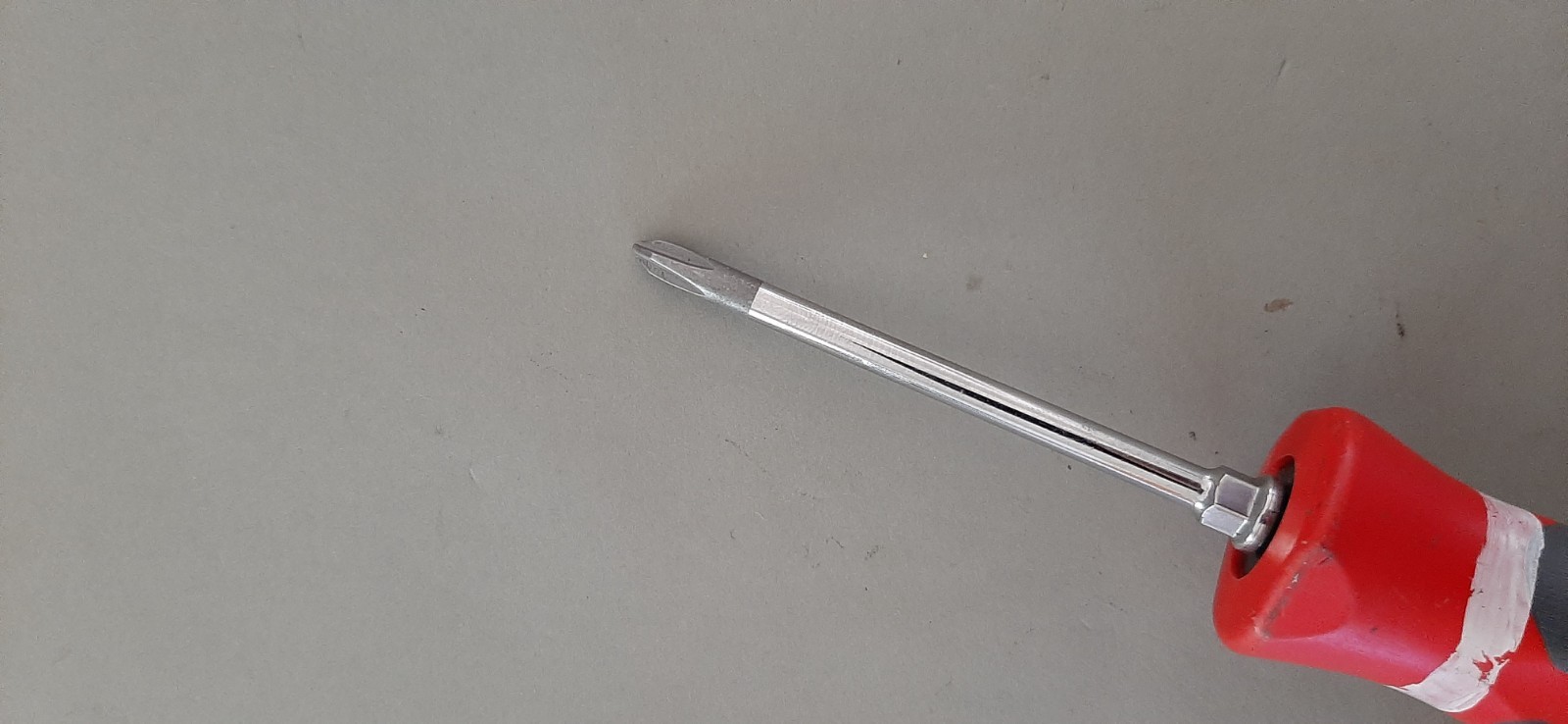 Snap-on SHDP31IR No # 1 Phillips Red Gray Instinct Grip Screwdriver USA Marked