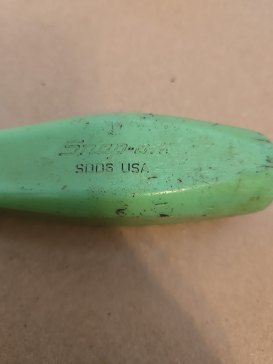 Snap On 5/16″×6″ Blade Screwdriver Green Hard Handle SDD6