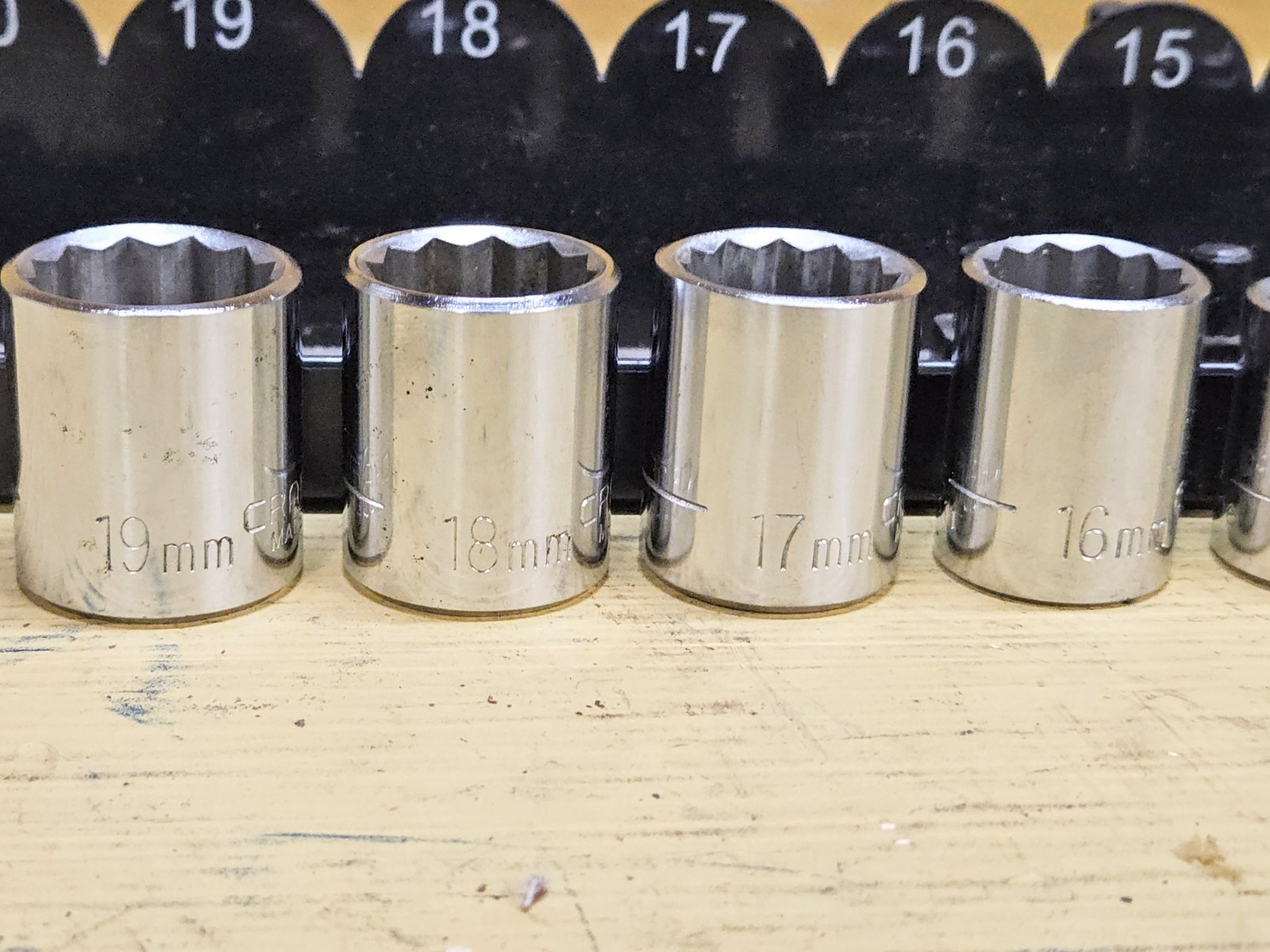 Vintage Craftsman 3/8” Drive Metric 12PT Socket Set USA 8mm-19mm