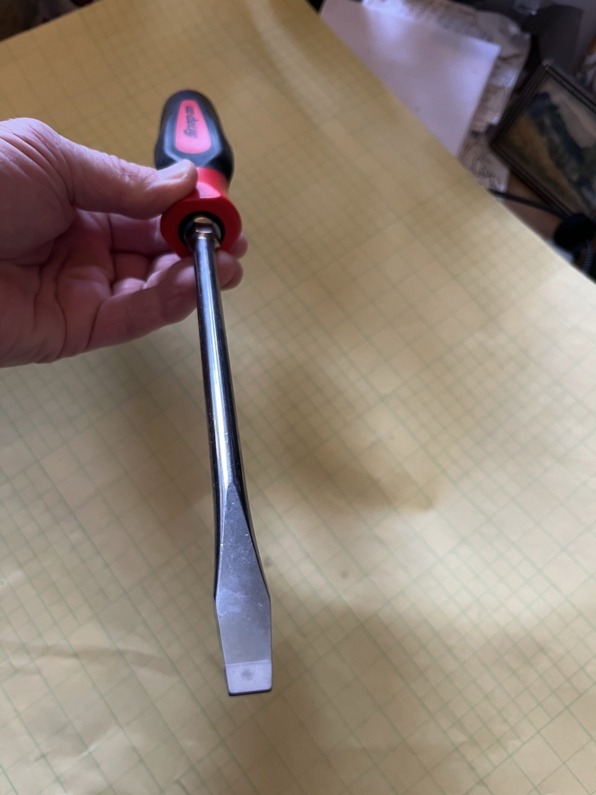 Snap On Flat Slotted Screwdriver Full Size SGD8B Classic Red Colour Soft Grip