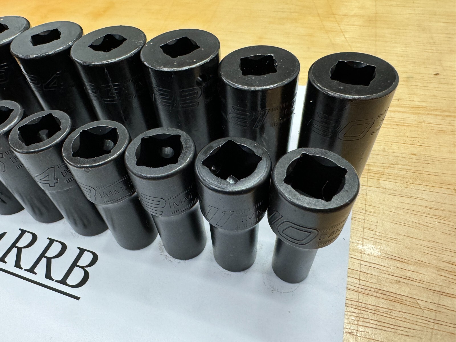 Snap-on Tools USA NEW 18pc 1/2″ Drive Metric 10-27mm SEMI DEEP Impact Socket Set