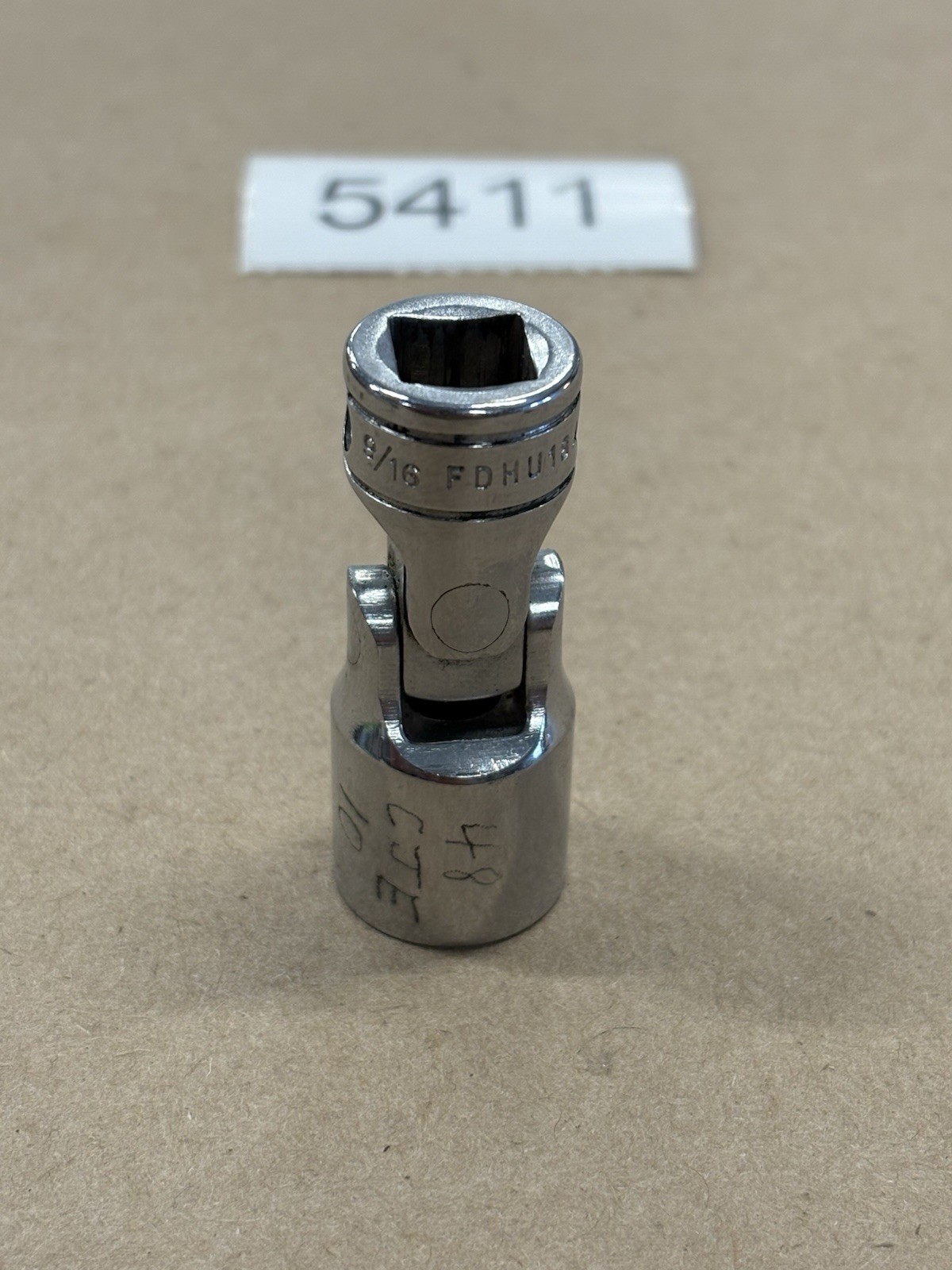 Snap-on 9/16″ FDHU18A 3/8″ drive Universal Swivel Socket
