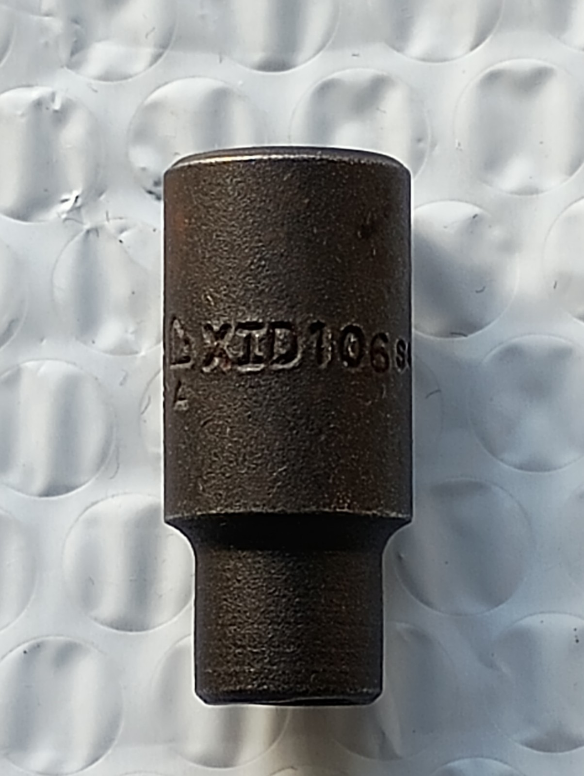 MAC TOOLS XID106, 3/8″ SOCKET DRIVEN, 5/16″ HEX IMPACT SHANK BIT HOLDER.