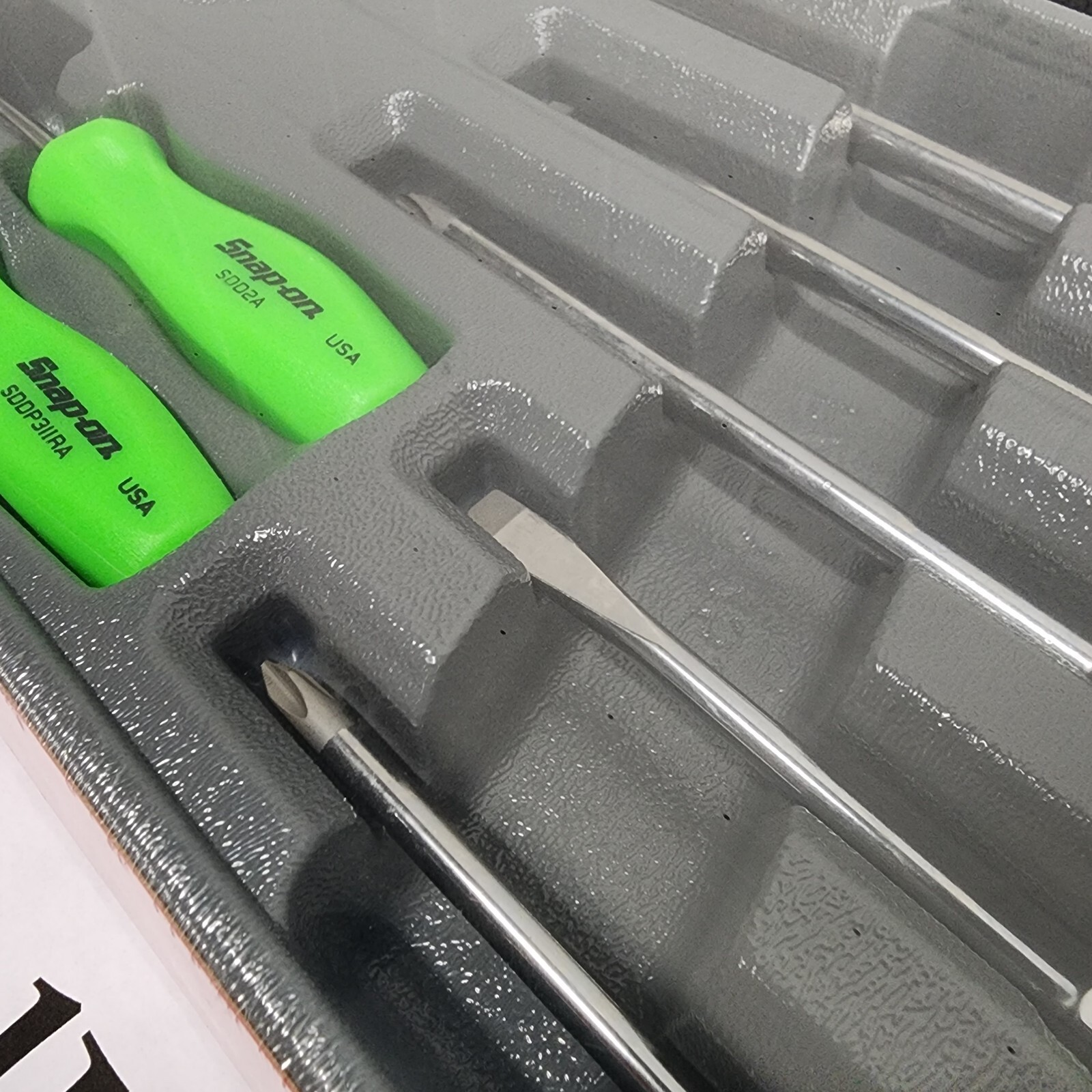 Snap-on Tools USA NEW 7pc GREEN Hard Grip Combination Screwdriver Set SDDX70AG