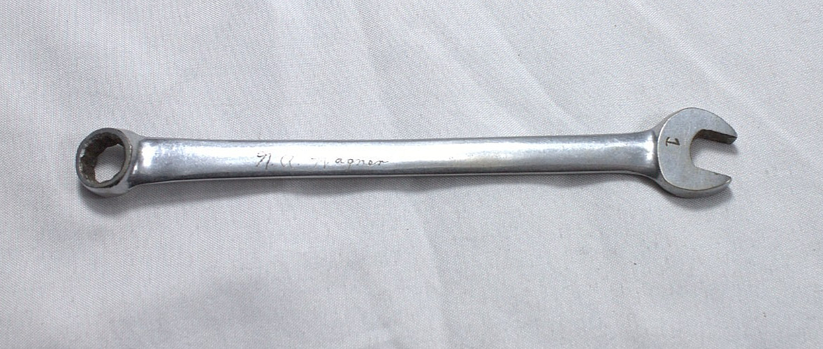 Snap-on’s Blue Point OEX-100 5/16″ 12-point Short Combination Wrench vinatge