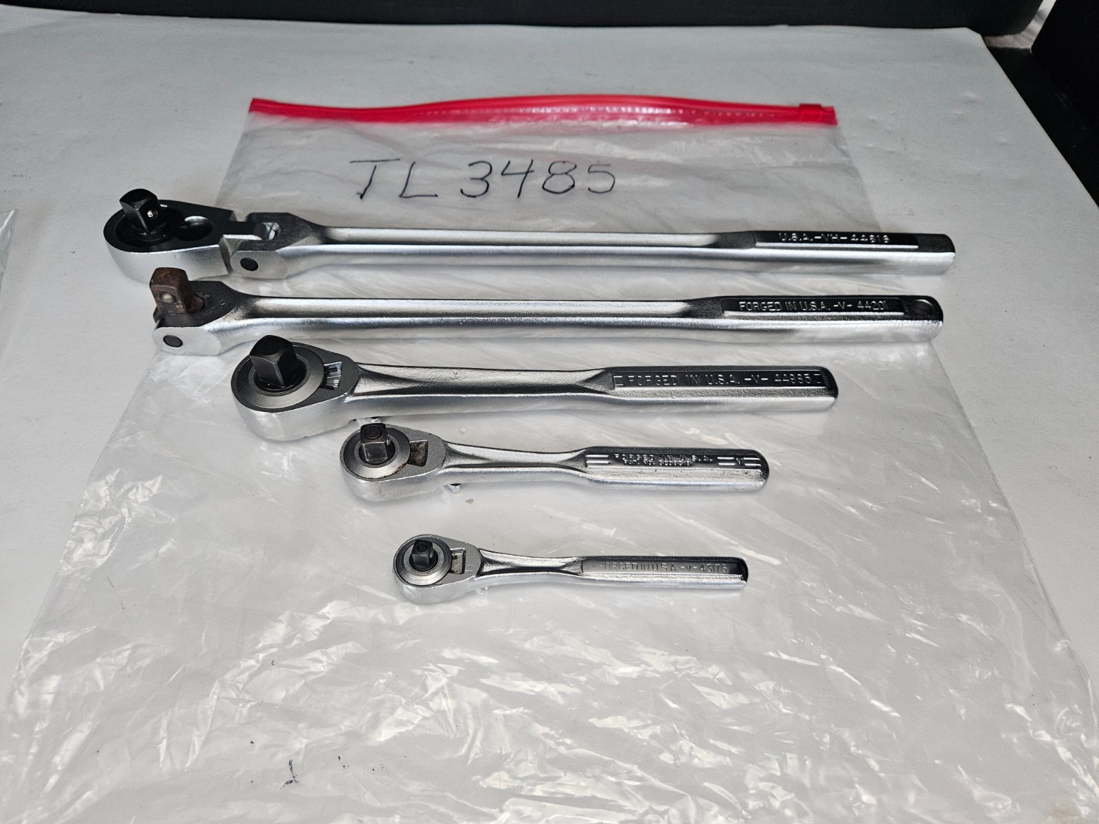 CRAFTSMAN 1/2″ DR FLEX-HEAD + 1/2″, 3/8″, 1/4″ DR RATCHETS 1/2″ DR BREAKER BAR