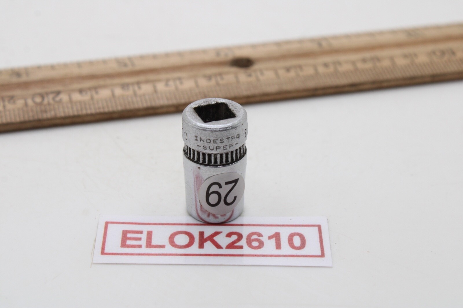Indestro 2810 5/16″ 1/4″ Drive SAE Chrome 6 Point Socket USA