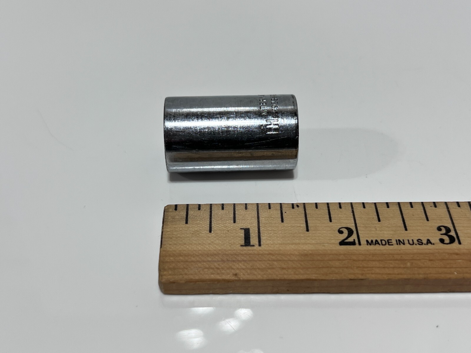 International Harvester IH USA 999385R1 SAE 5/8″ Socket – 1/2″ Drive – 12 Point
