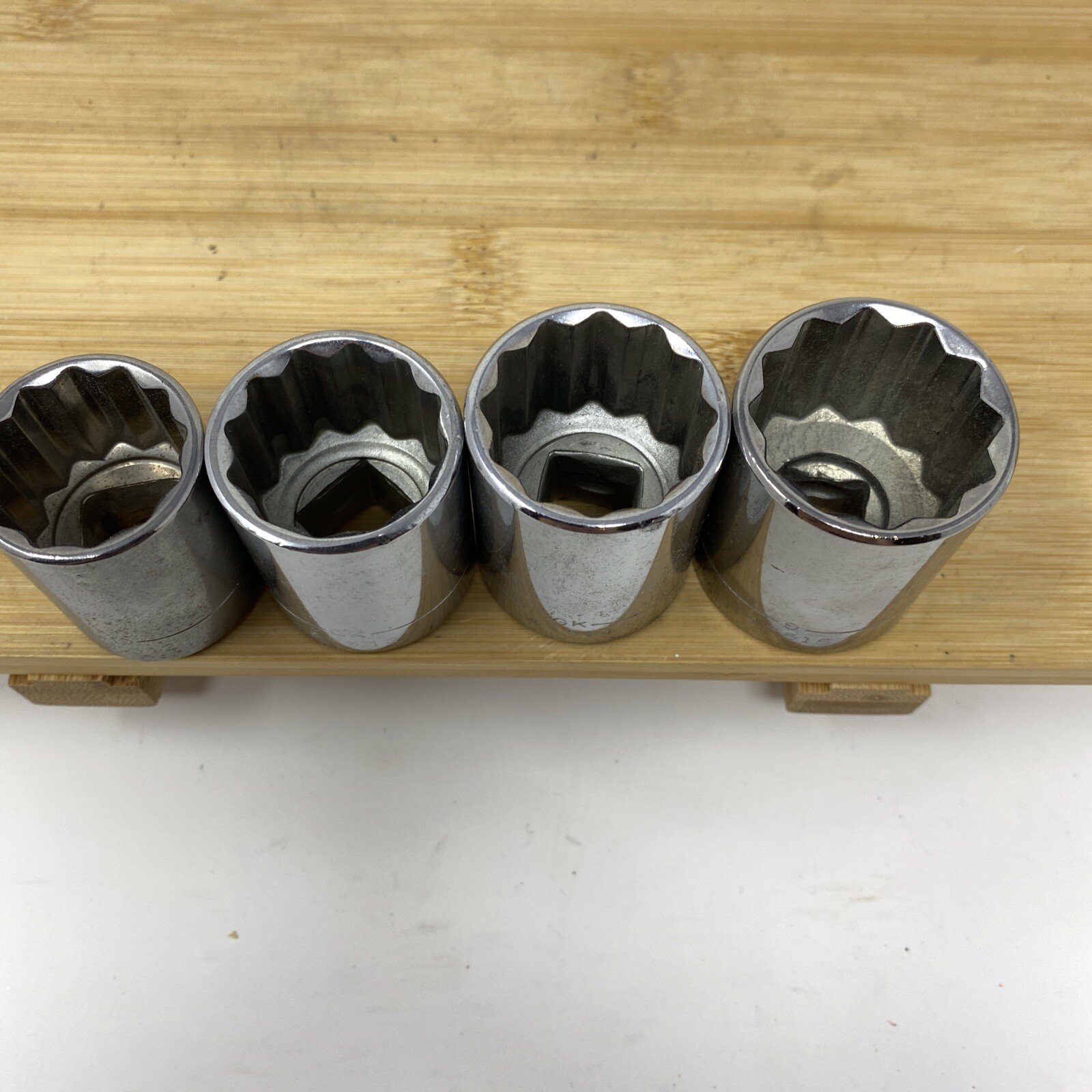 Craftsman USA 7/8 15/16,1, 1 1/16 12 Point 1/2″ Dr Shallow Socket Inv CG Series