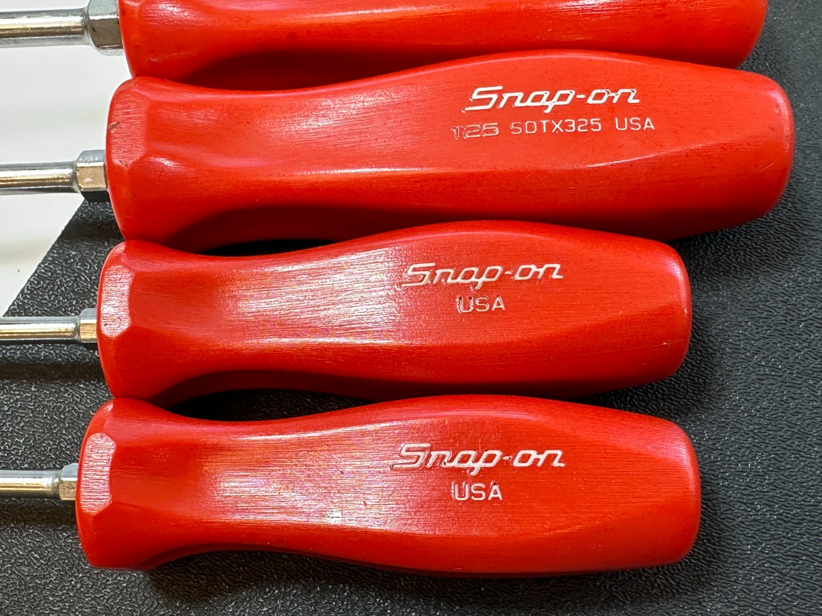 🇺🇸 Snap-on Tools USA 4pc RED Hard Handle Torx Screwdriver Set, T15 T20 T25 T30