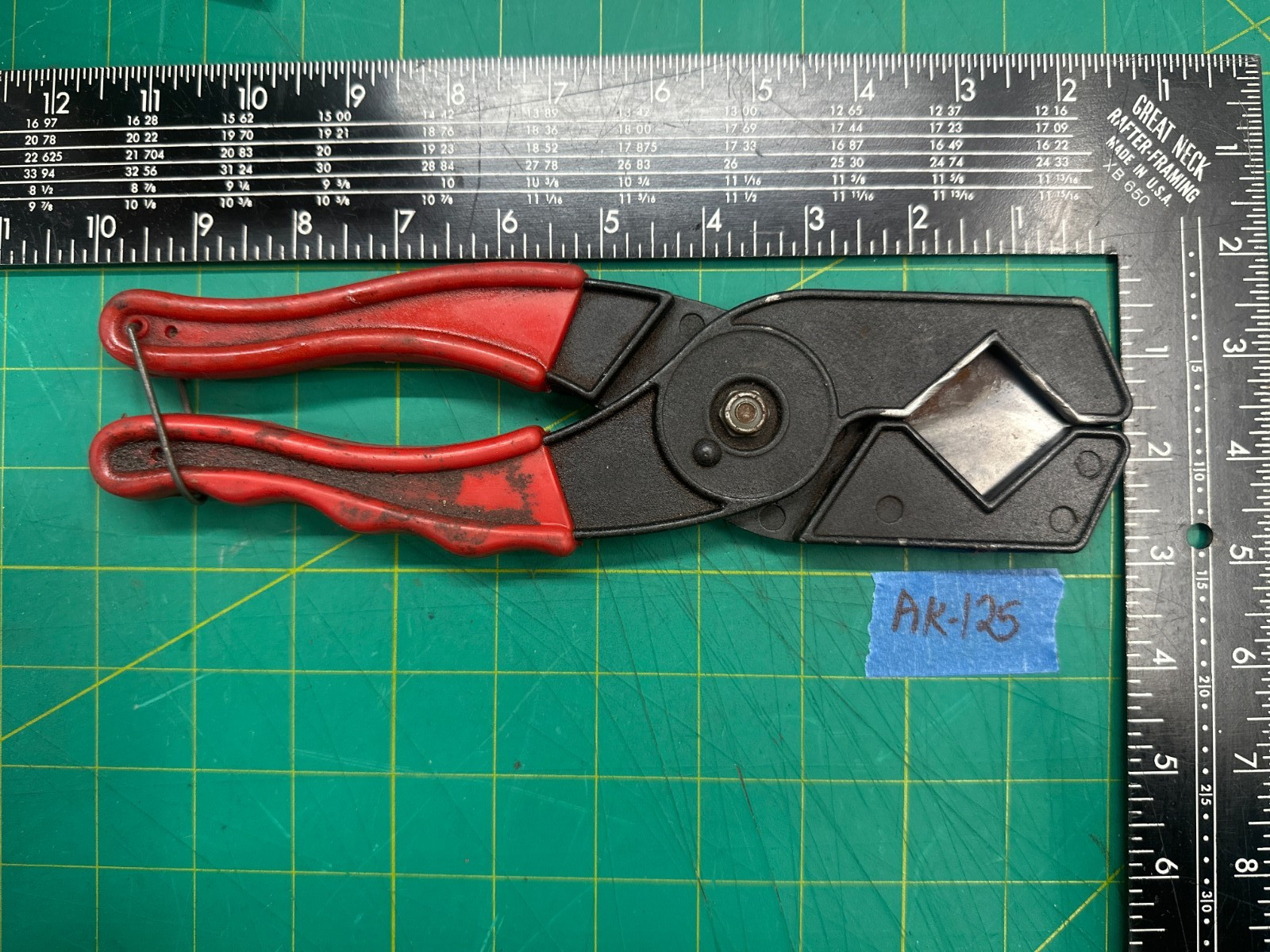 Vintage Specialty Tools Canada Model Va 10010 Patented Tubing Cutter Pliers Tool