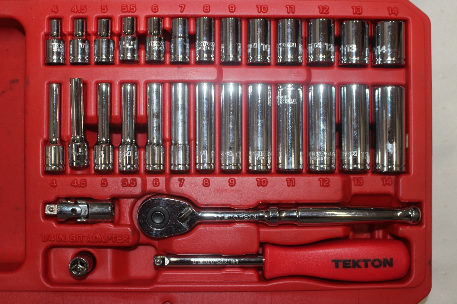 54 Piece Tekton 1/4″ Drive 6 Point Socket & Ratchet Set in Case – EUC