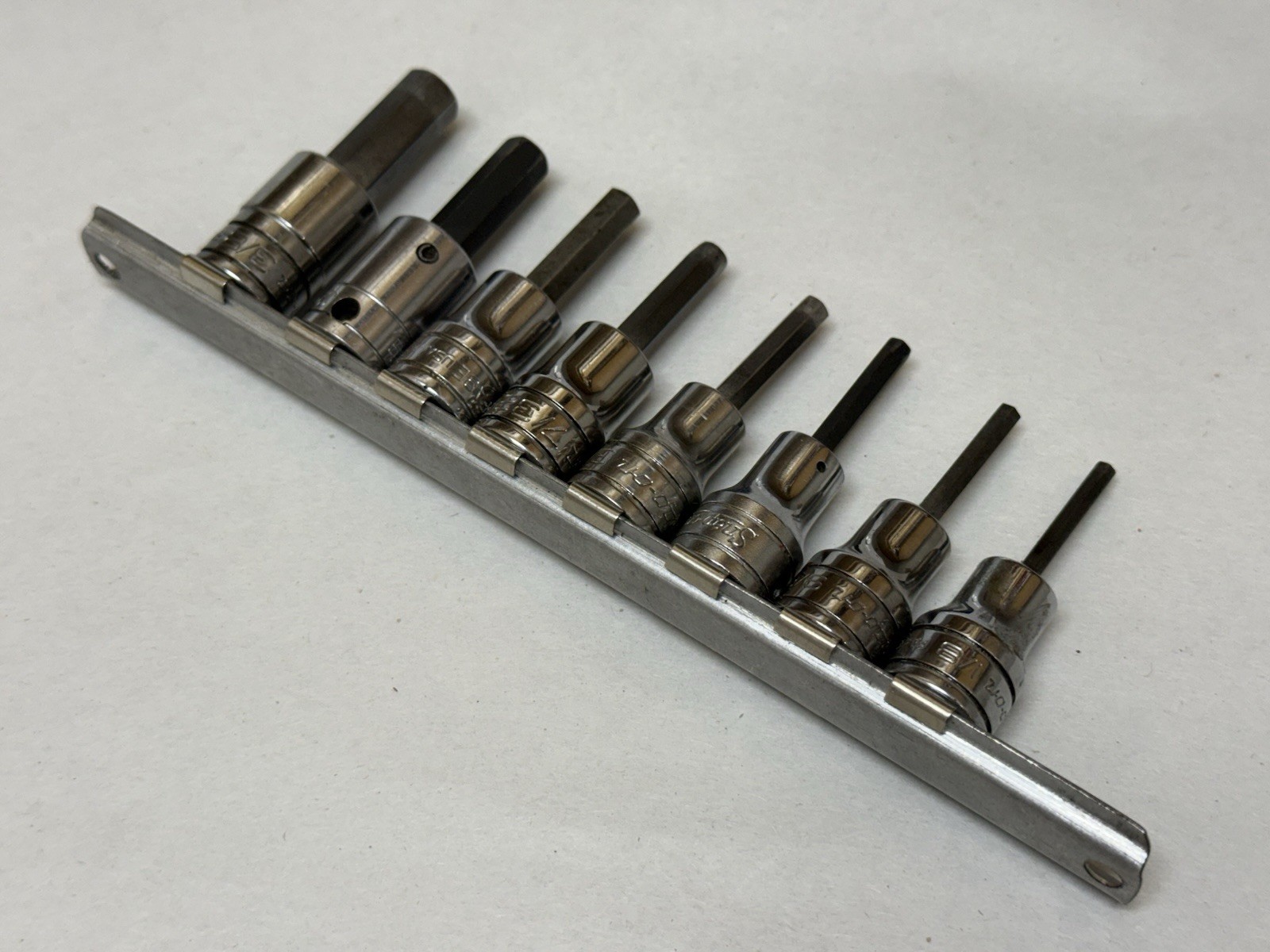 USA Snap-On 8 pc SAE Hex Bit Socket Driver Set 3/8″ Drive 208EFAY 1/8 to 3/8″