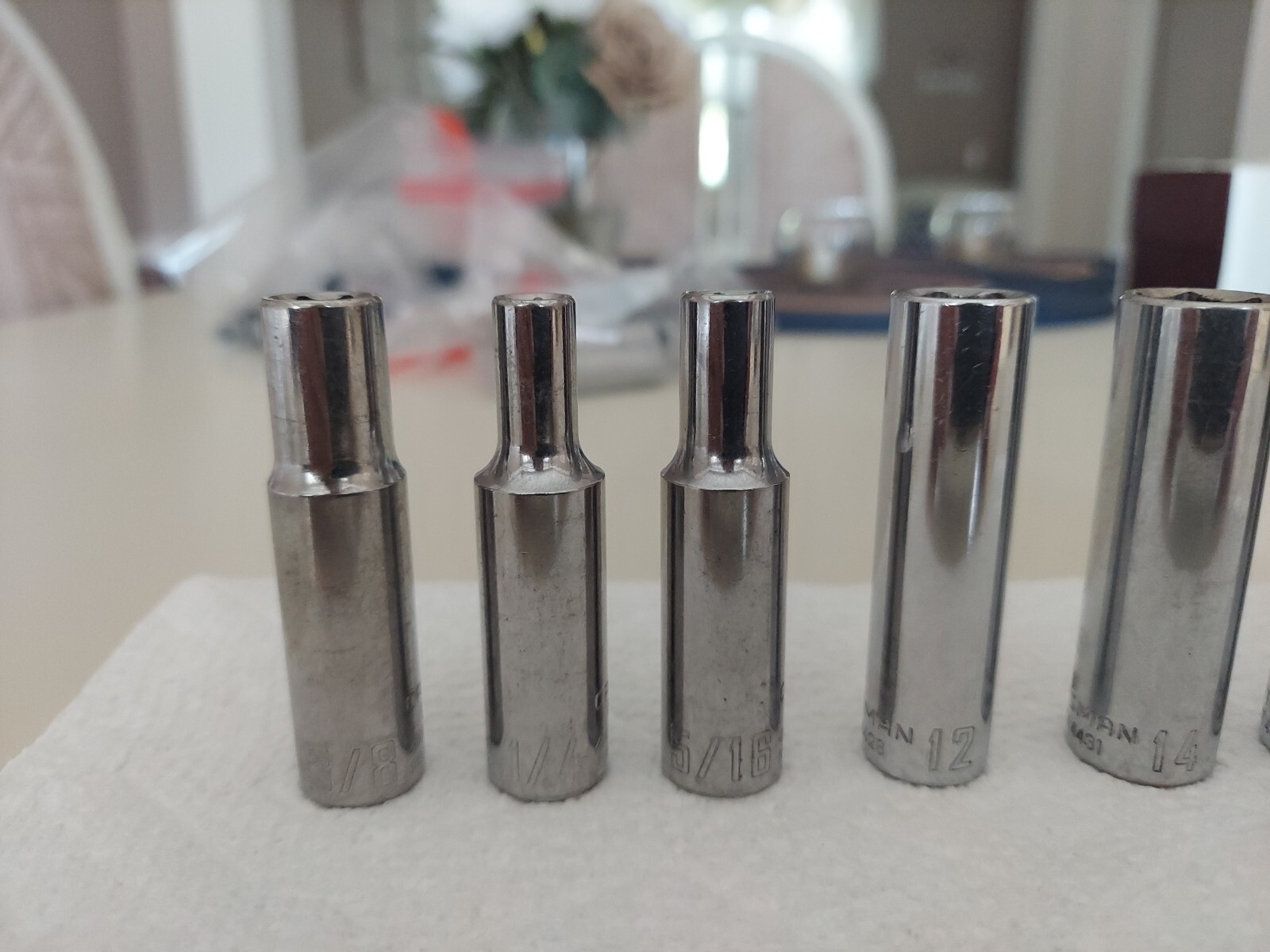 CRAFTSMAN SOCKETS LOT OF EIGHT 3/8, 1/4, 1/16, 12, 14, 15, 17, 18