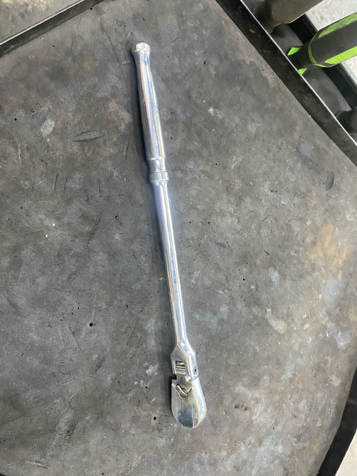 Tekton 3/8 Drive Flex Head Ratchet 12” Srh21112