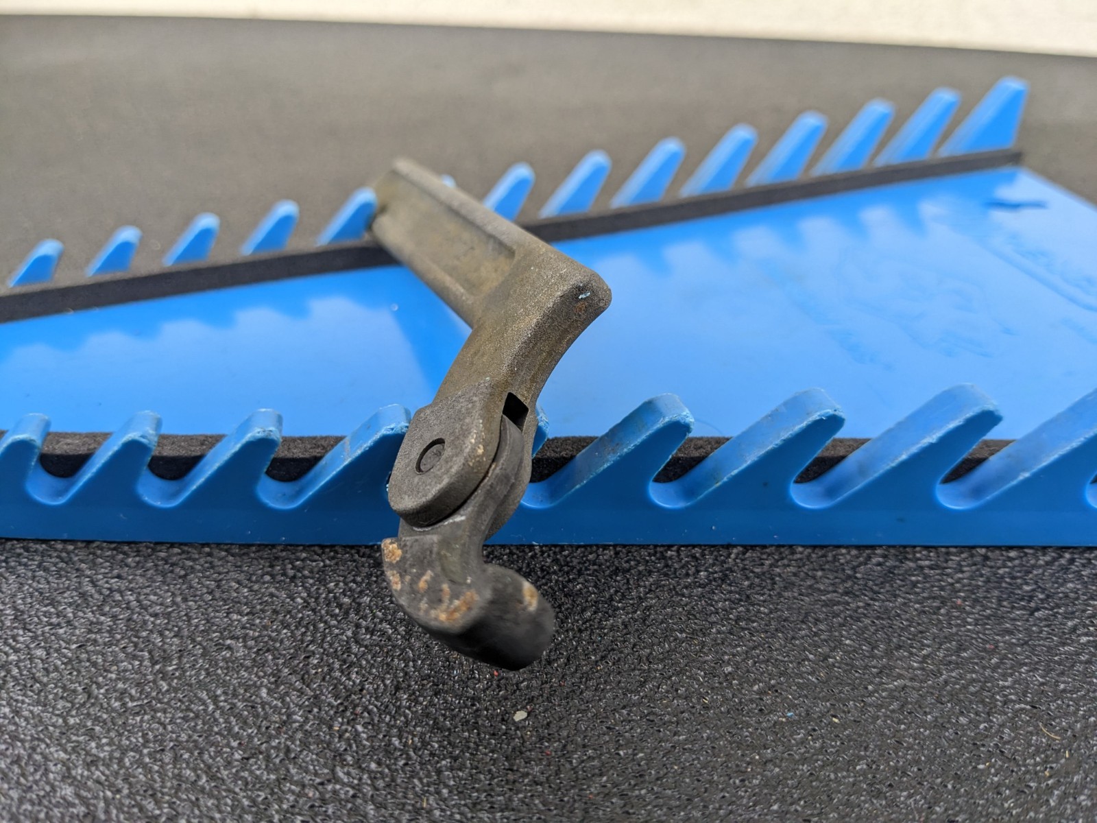 #bp105 Blue-Point 3/4″ to 2″ Adjustable Hook Spanner Wrench AHS300B