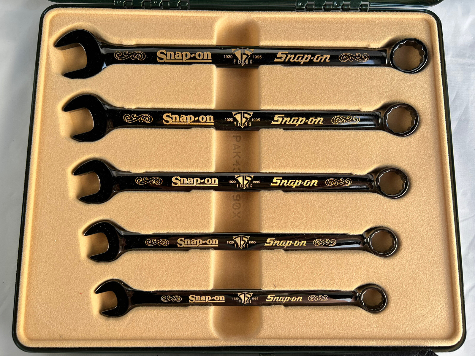 Snap on Tools 75th Anniversary Limited Edition Numbered Wrench Set 327 of 12200