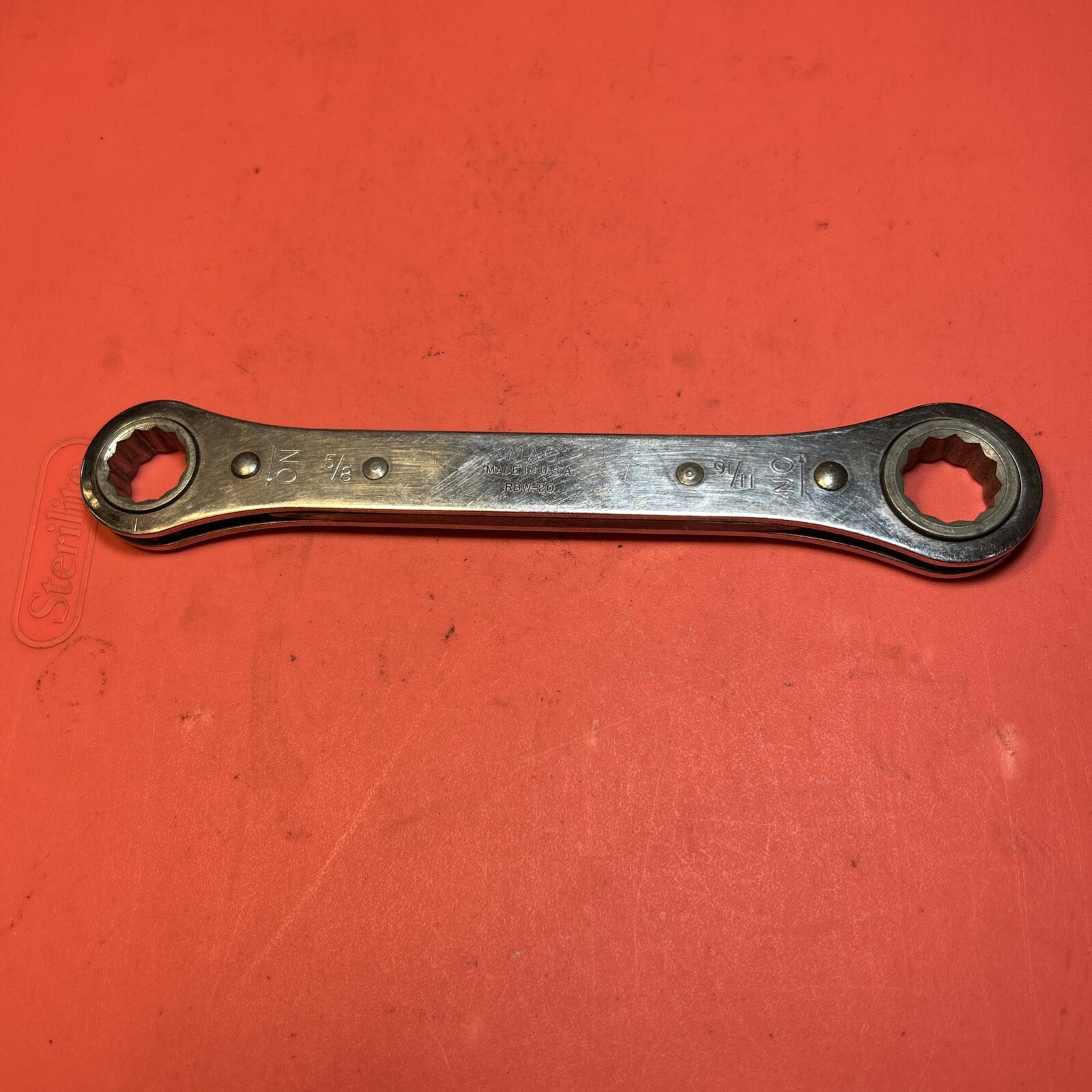 MAC TOOLS (5/8” x 11/16”) Ratcheting Box Wrench, 12 Point, Part# RBW-20