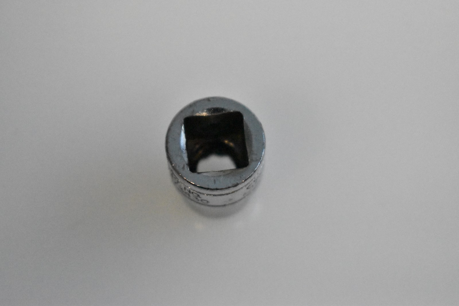 Snap On Tools F121 3/8″ SAE Flank Drive Shallow Socket 3/8″ Drive 12 Point USA