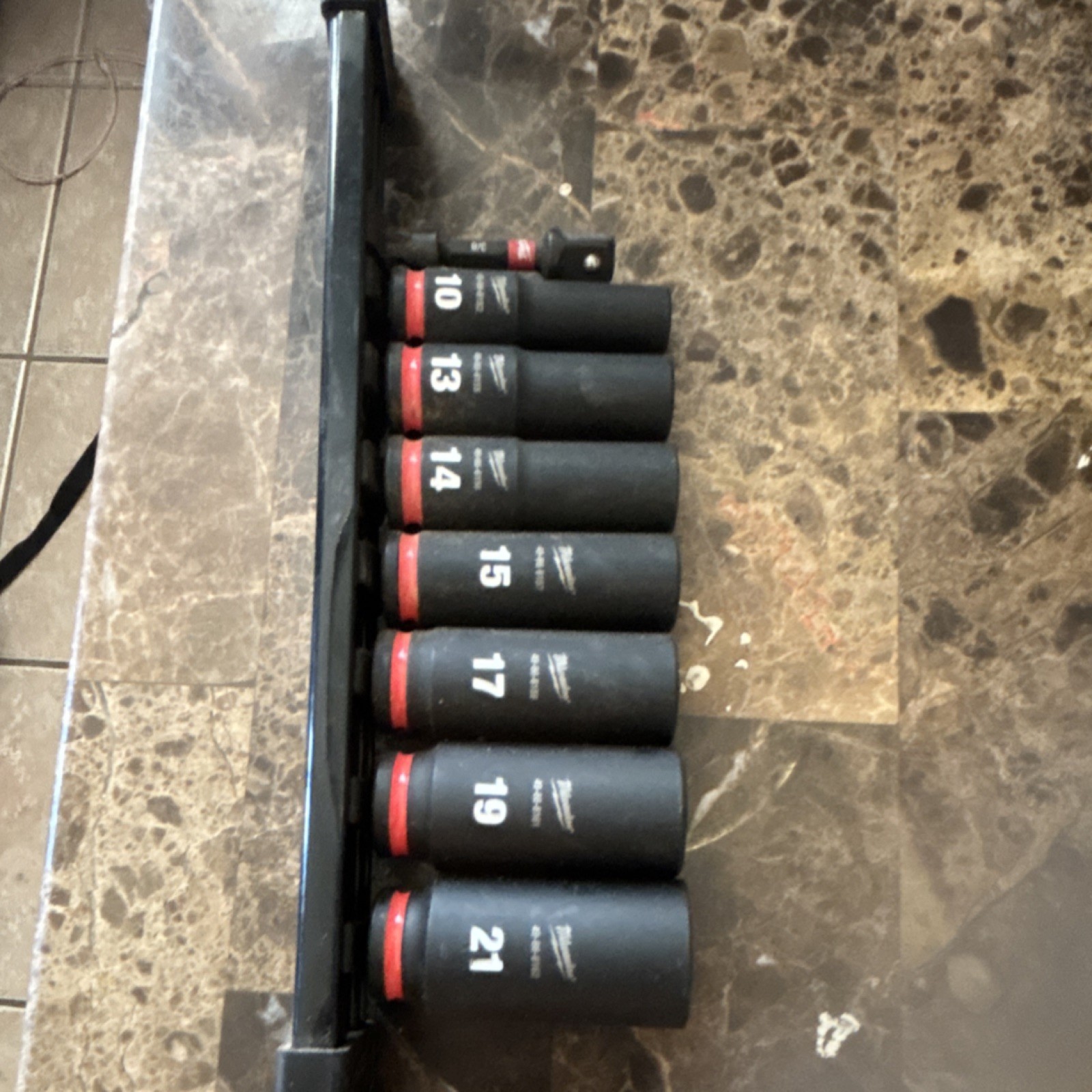 Miluakee Sockets