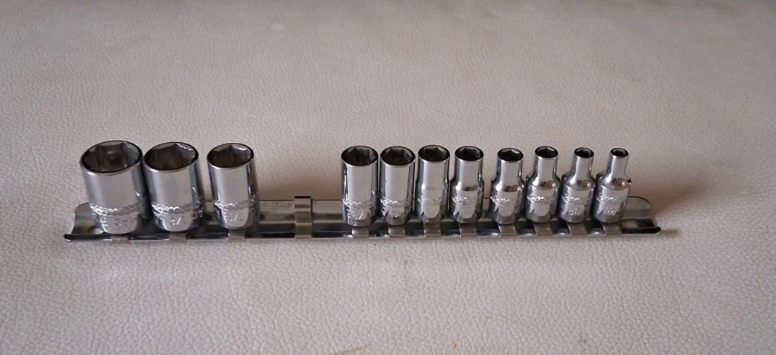 Mac Tools 1/4 Inch Six Point Socket Set 11 Pieces