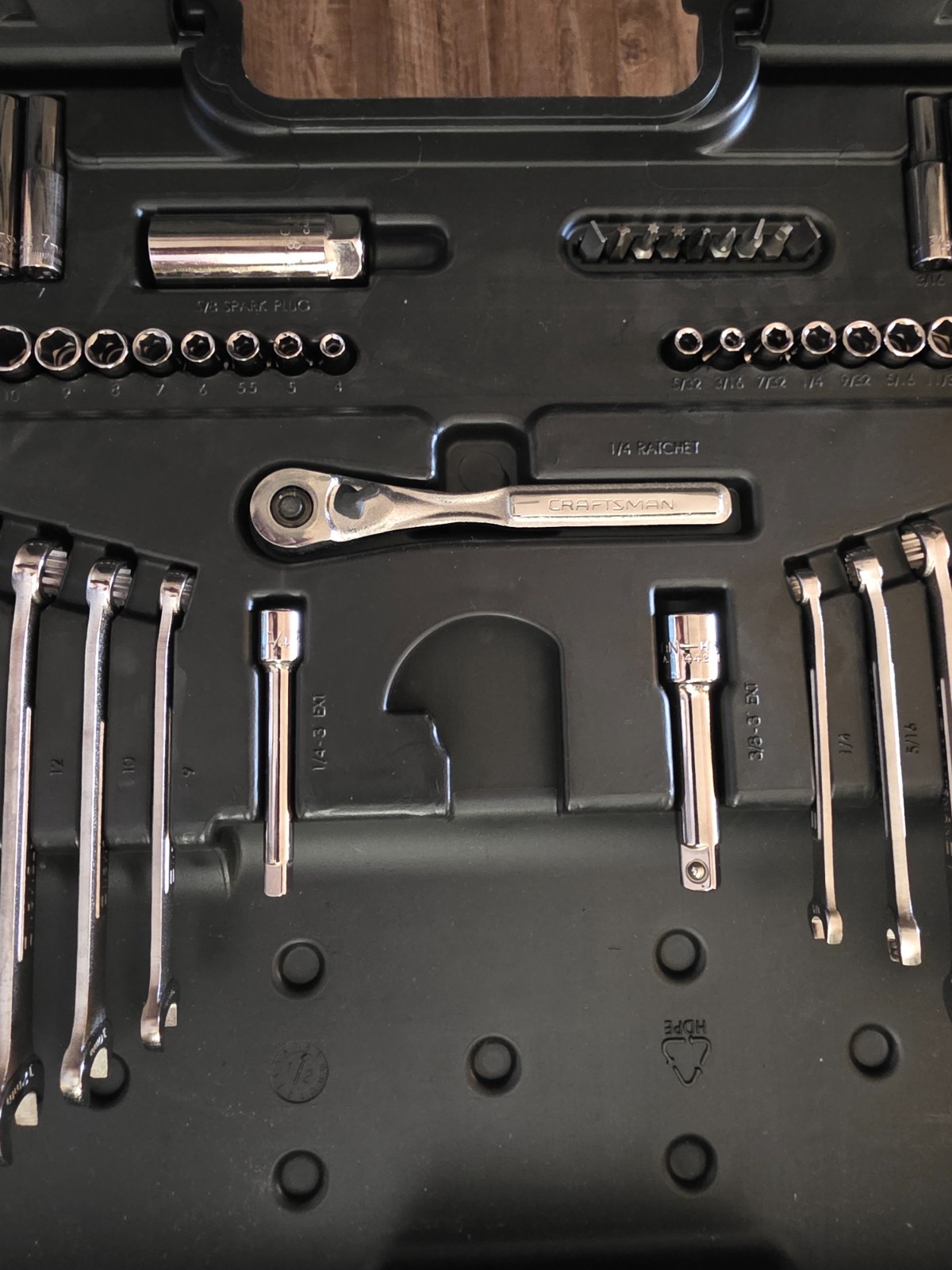 Craftsman 154 pc. socket set SAE/Metric sizes complete with case