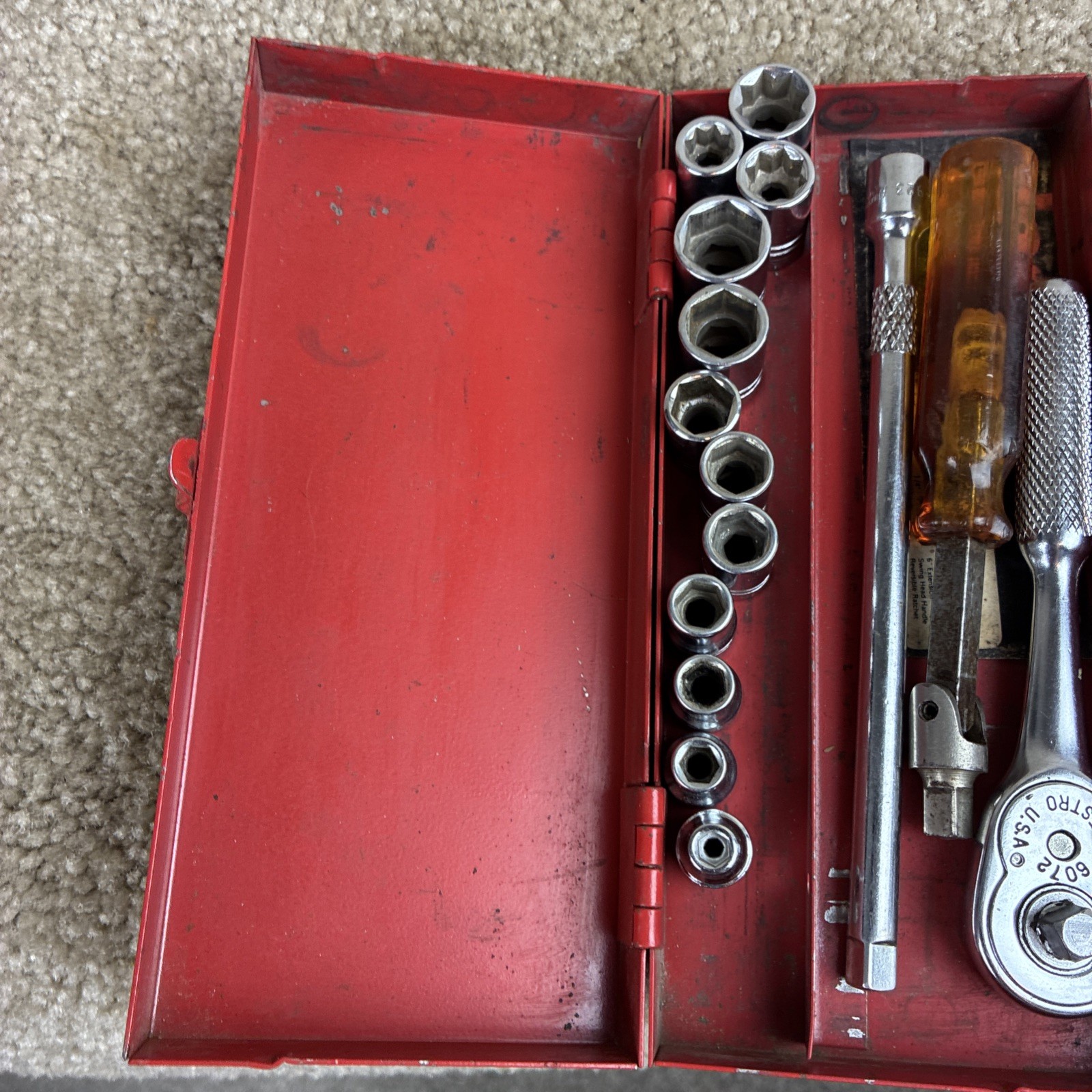 INDESTRO 1/4 Drive Ratchet/Socket Set SAE 15pcs. Good Condition Original Box