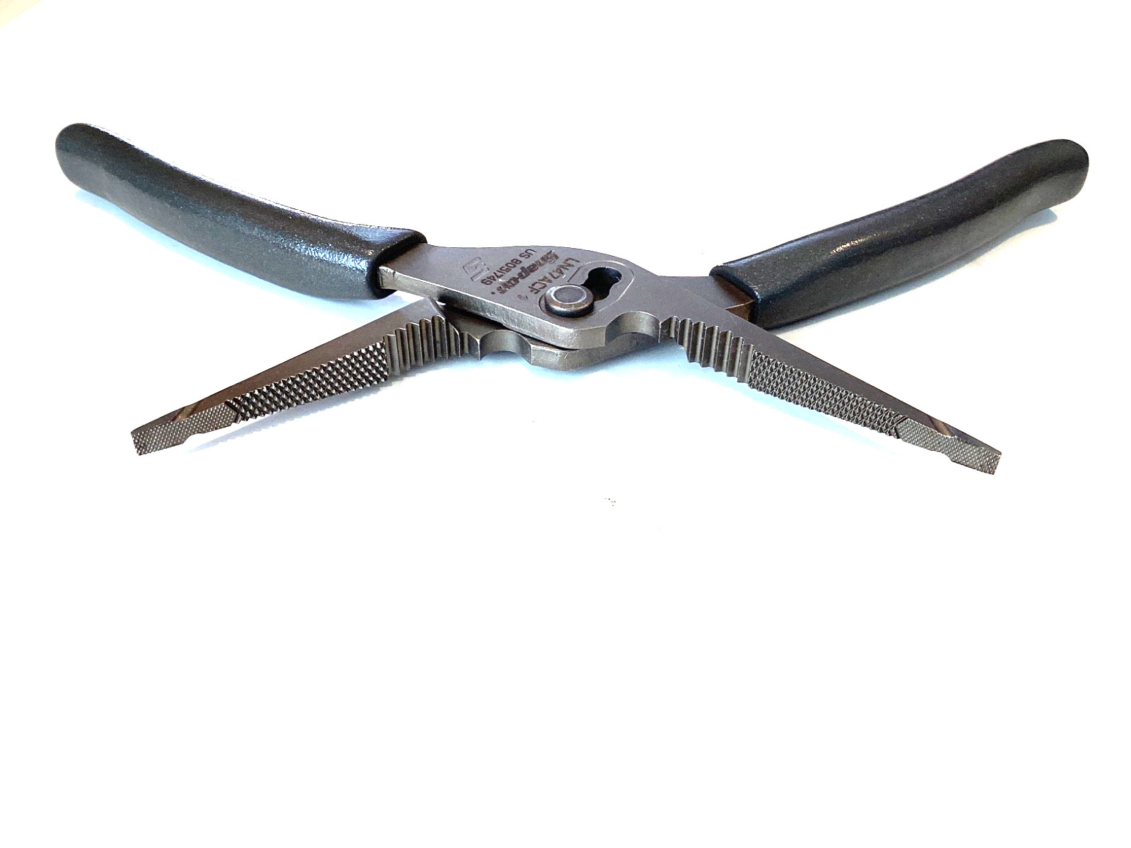 Snap on Tools LN47ACF NEW 9” Titanium Gray Soft Grip Long Nose Slip Joint Pliers